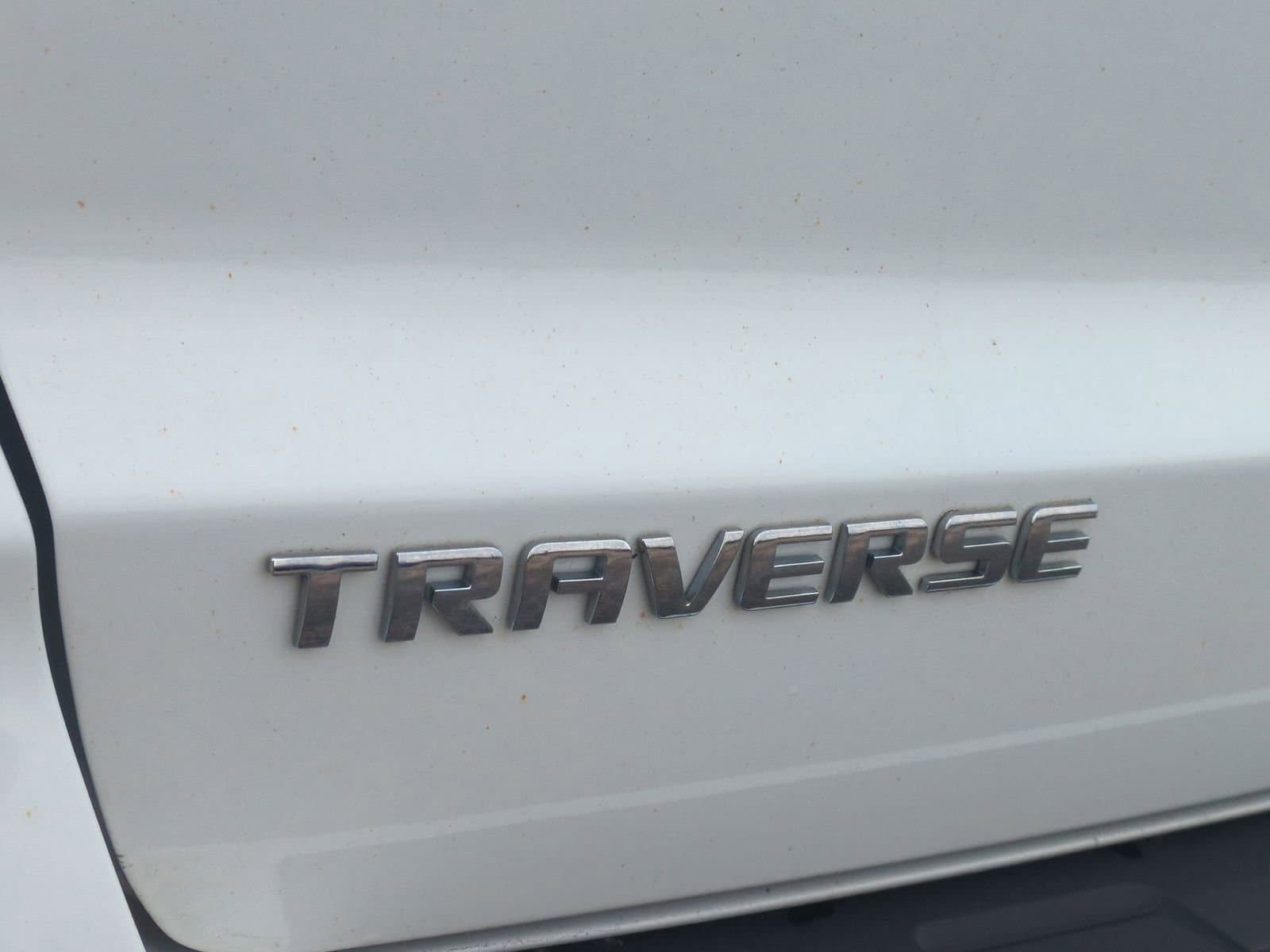 Thumbnail: 2017 Chevrolet Traverse - 13