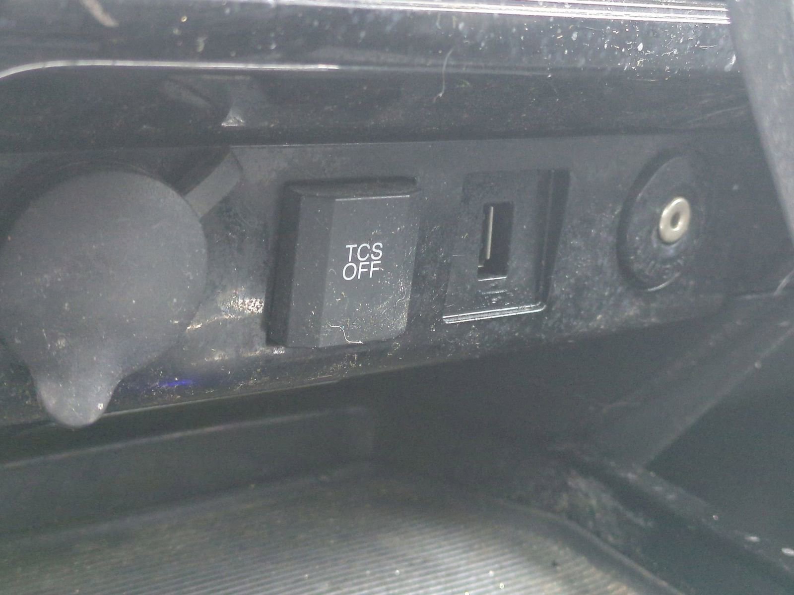 Thumbnail: 2012 Ford Escape - 30