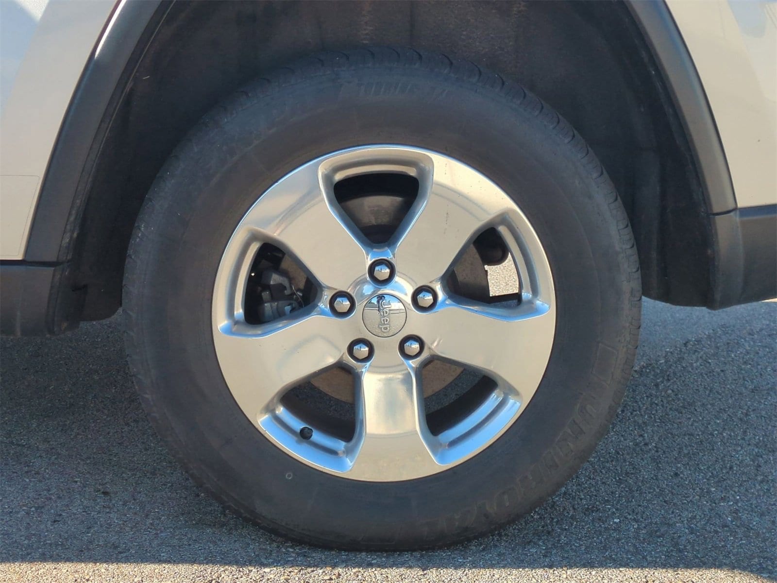 Thumbnail: 2012 Jeep Grand Cherokee - 14
