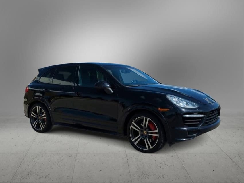 Thumbnail: 2014 Porsche Cayenne - 2