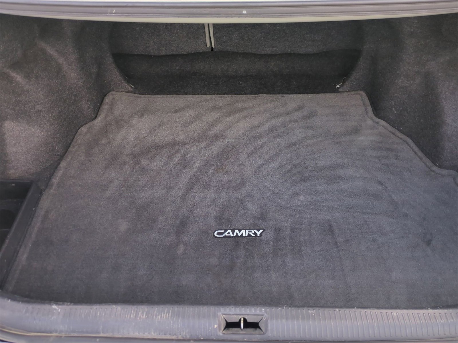 Thumbnail: 2004 Toyota Camry - 29
