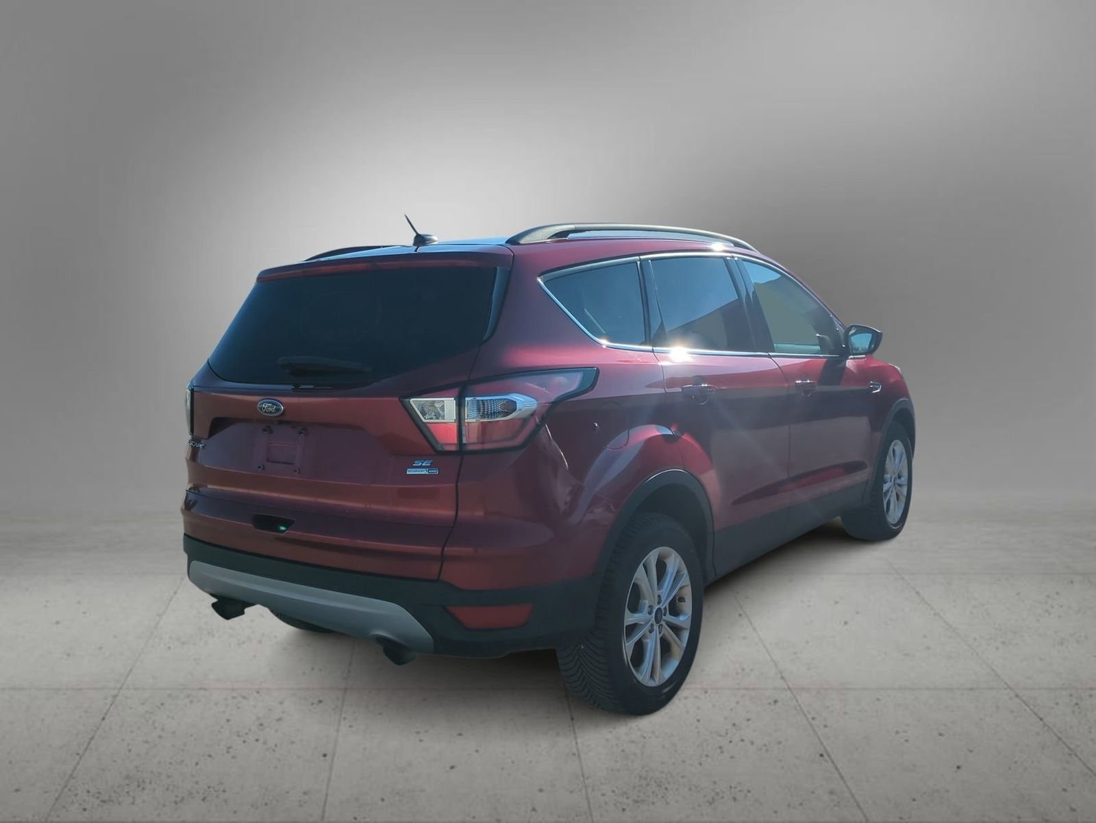 Thumbnail: 2017 Ford Escape - 8