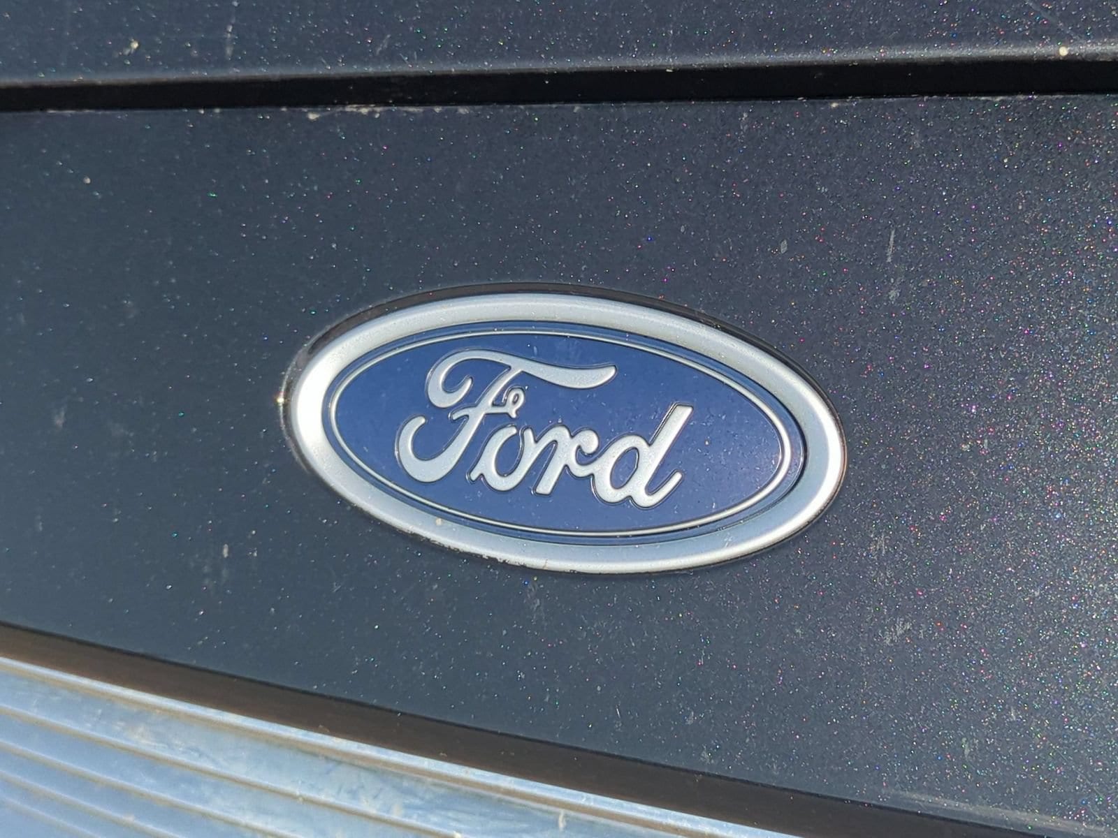 Thumbnail: 2013 Ford Fusion - 12