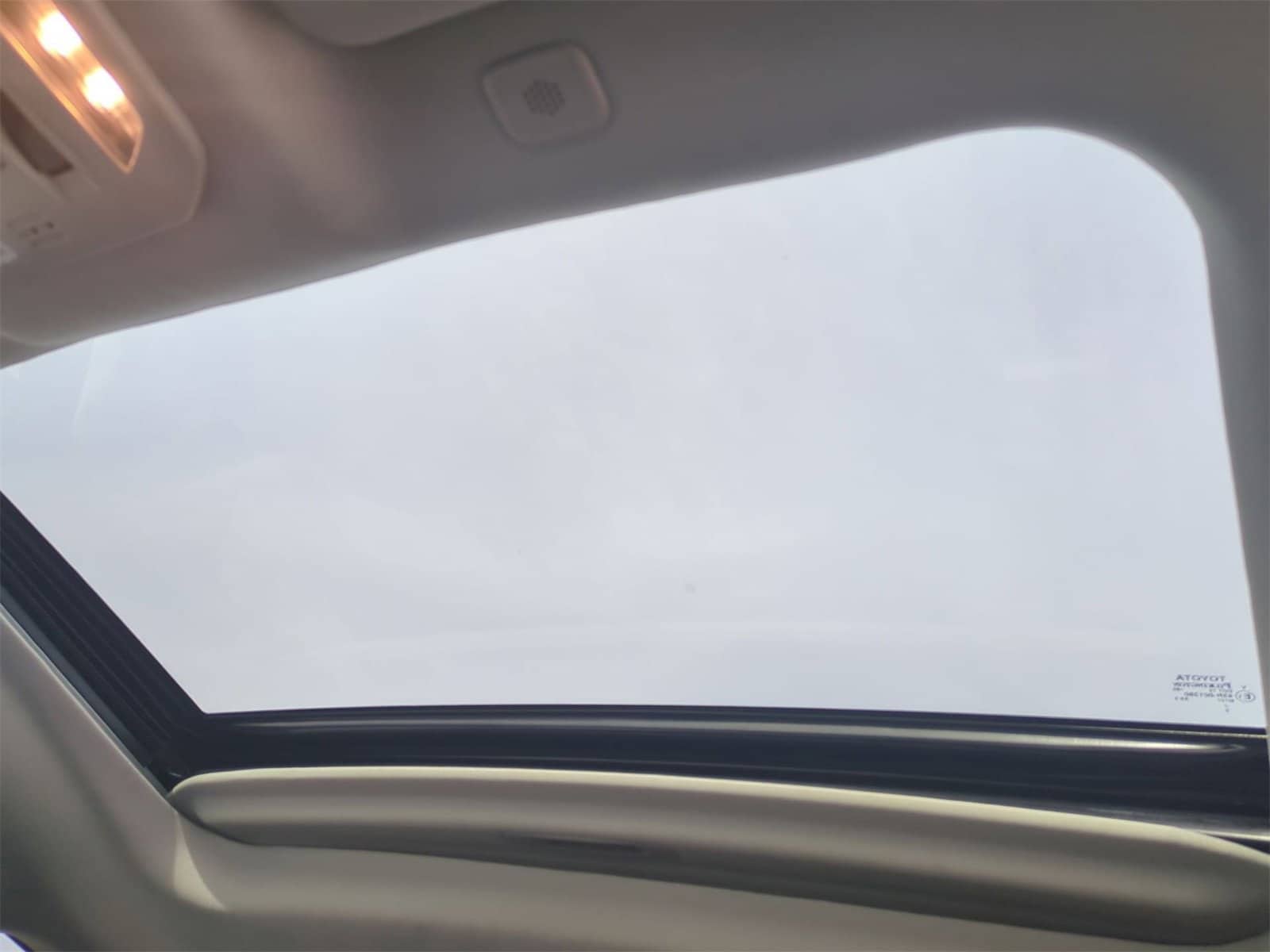 Thumbnail: 2023 Toyota Highlander - 19