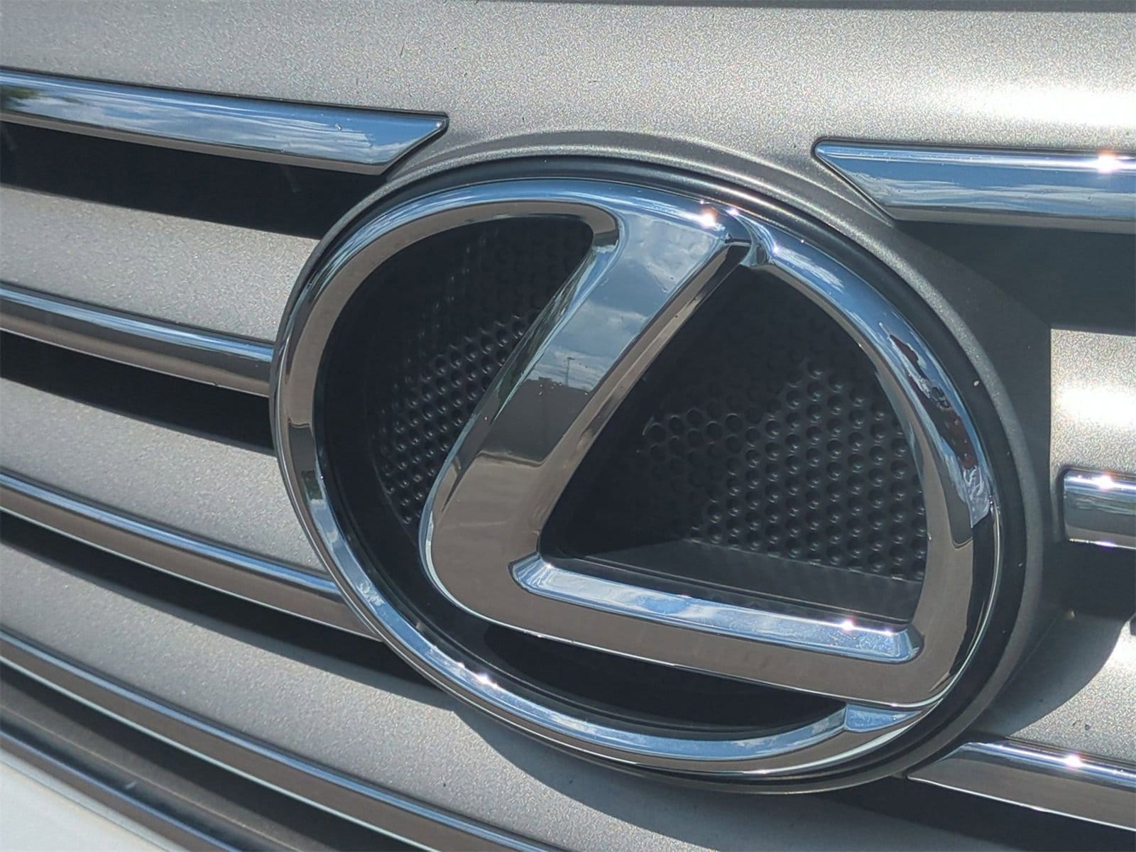 Thumbnail: 2011 Lexus LX - 12