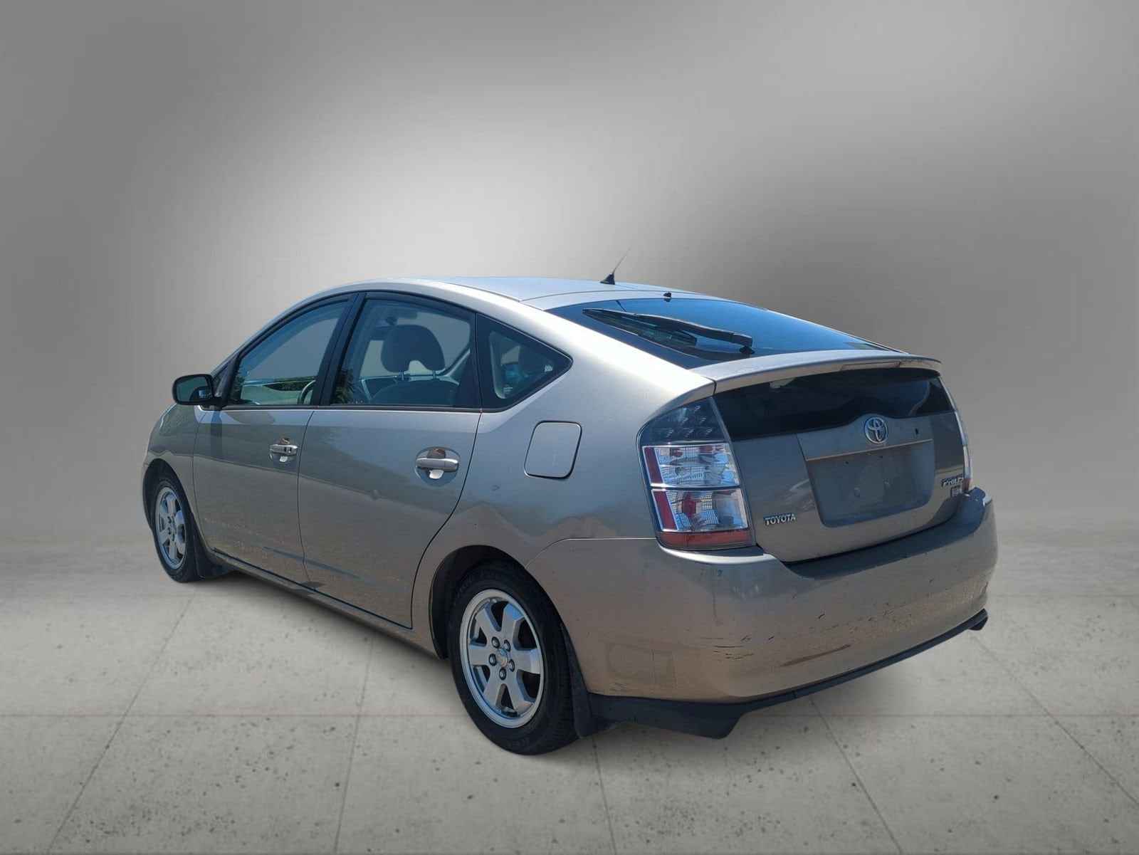 Thumbnail: 2005 Toyota Prius - 6