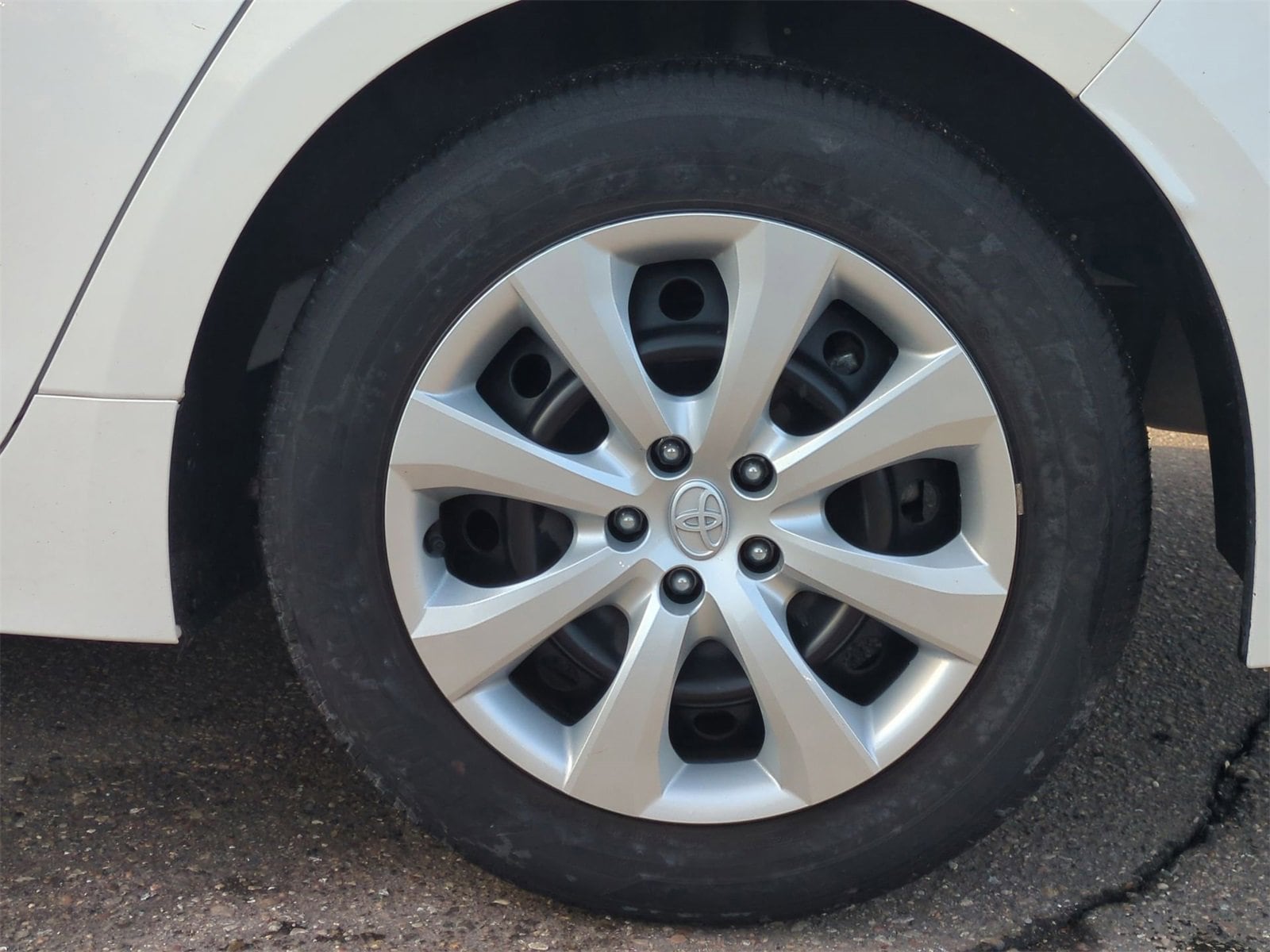 Thumbnail: 2023 Toyota Corolla - 14