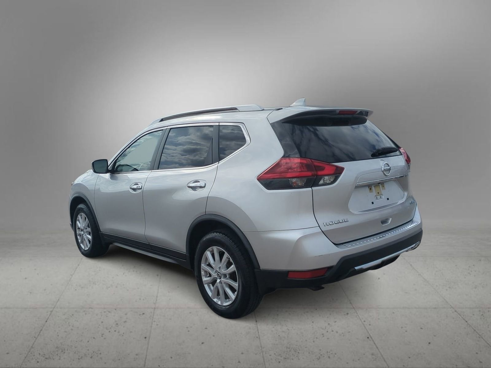 Thumbnail: 2018 Nissan Rogue - 6