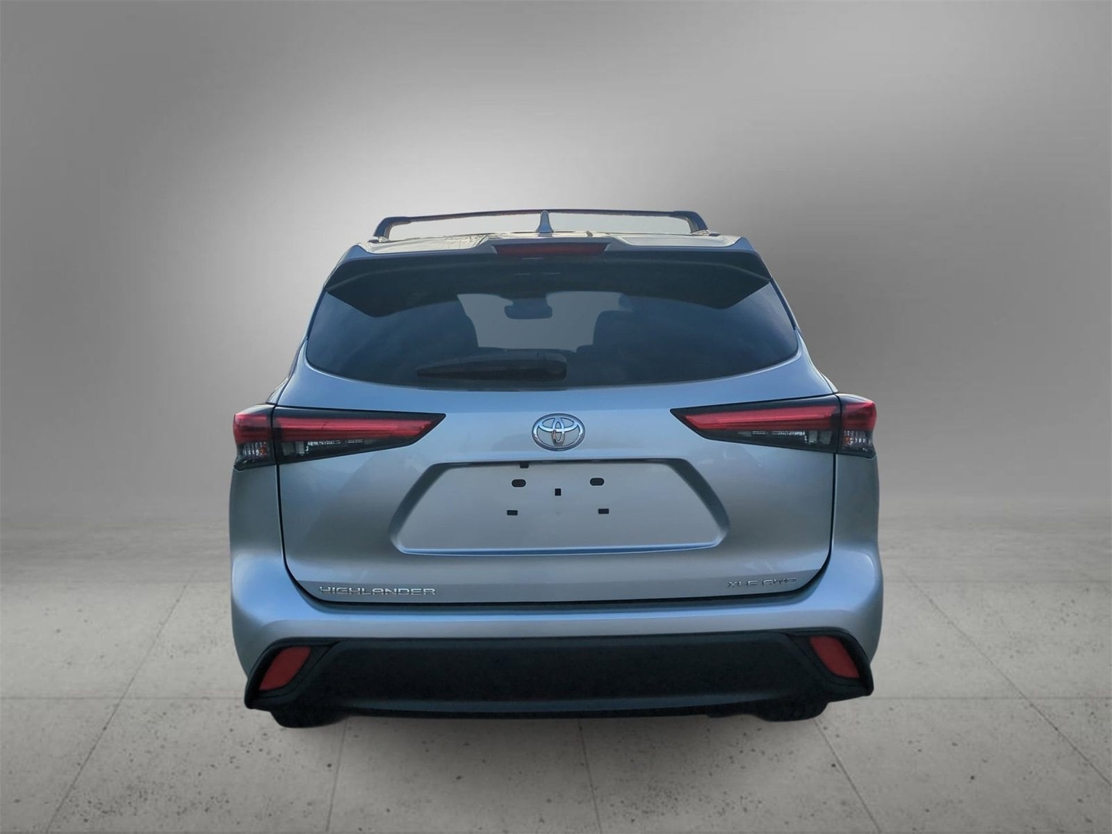 Thumbnail: 2023 Toyota Highlander - 7