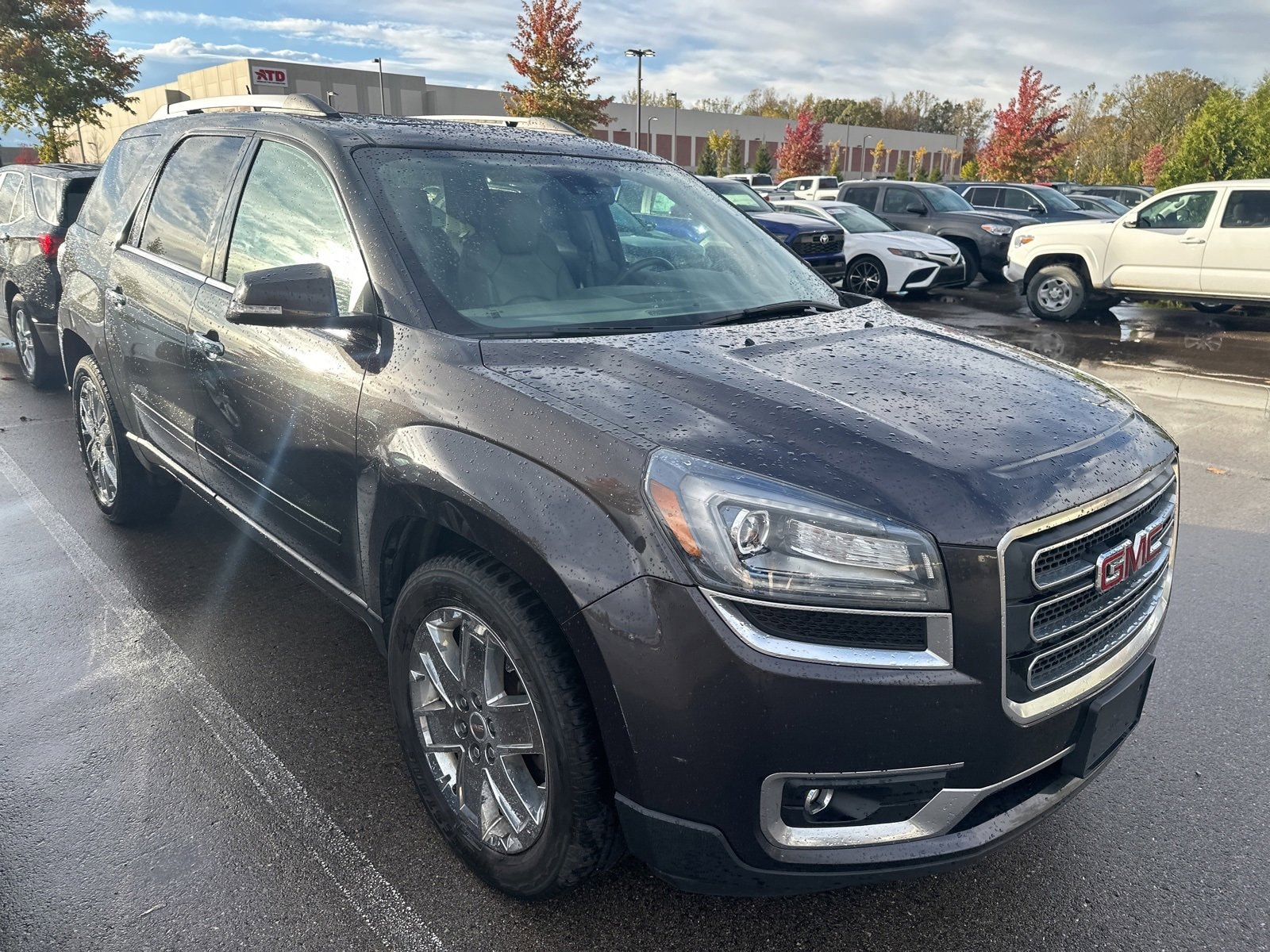 Thumbnail: 2017 GMC Acadia - 3