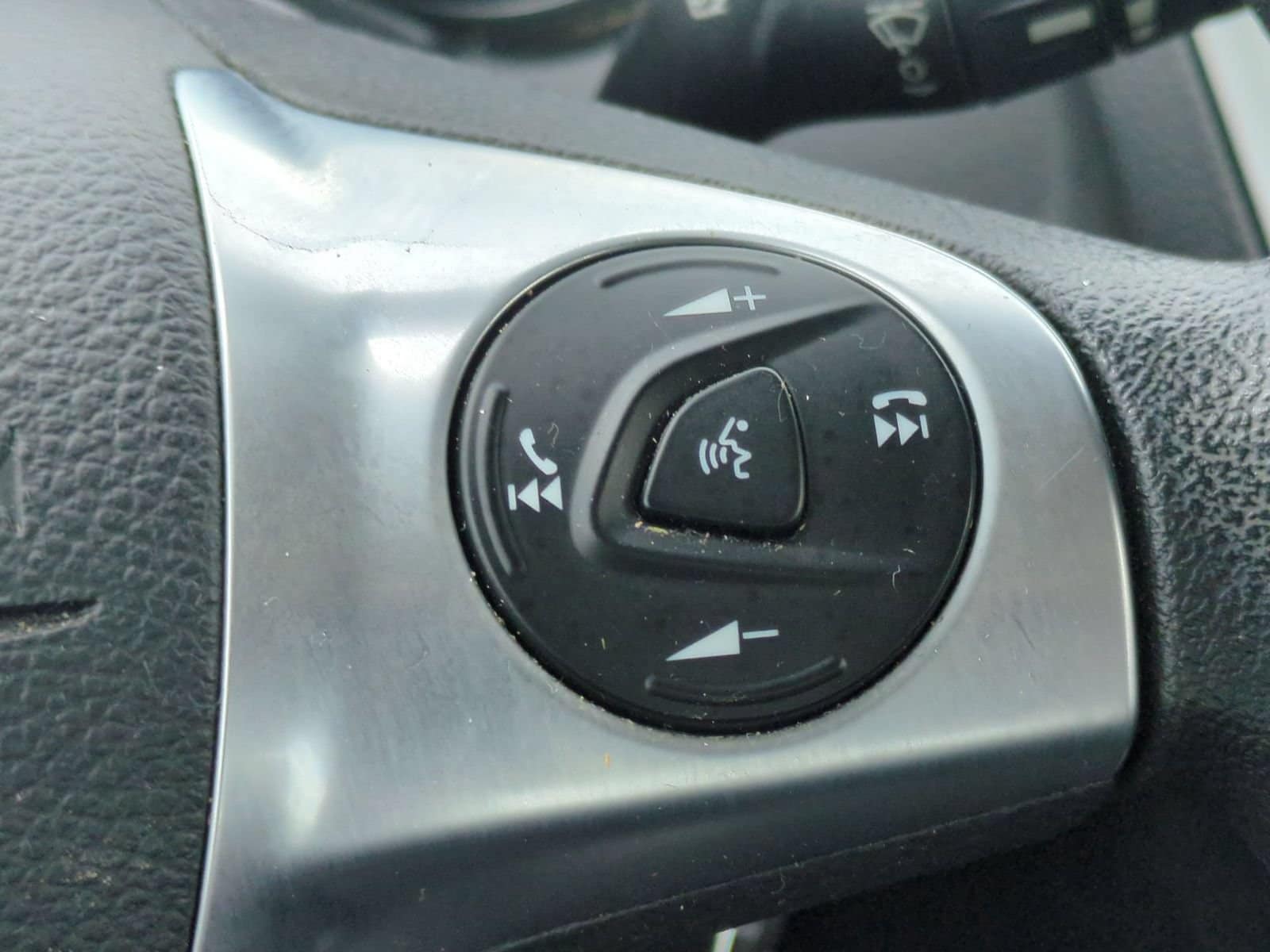 Thumbnail: 2014 Ford Focus - 24