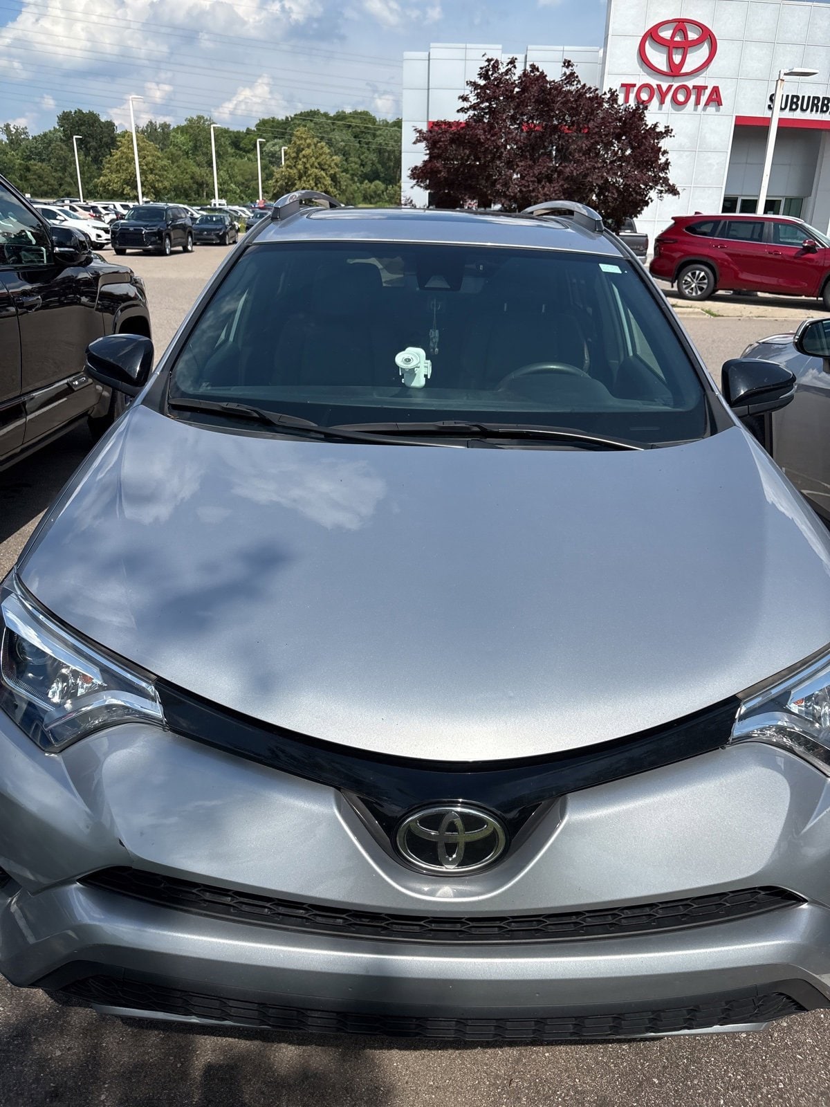 Thumbnail: 2017 Toyota RAV4 - 3