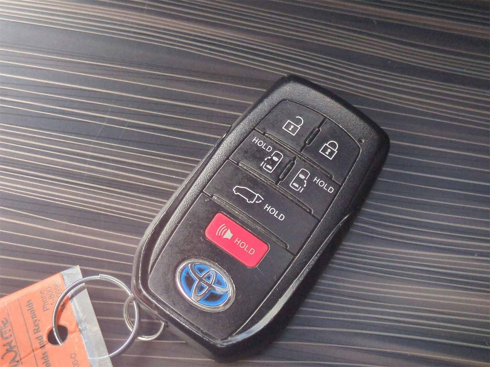 Thumbnail: 2021 Toyota Sienna - 38