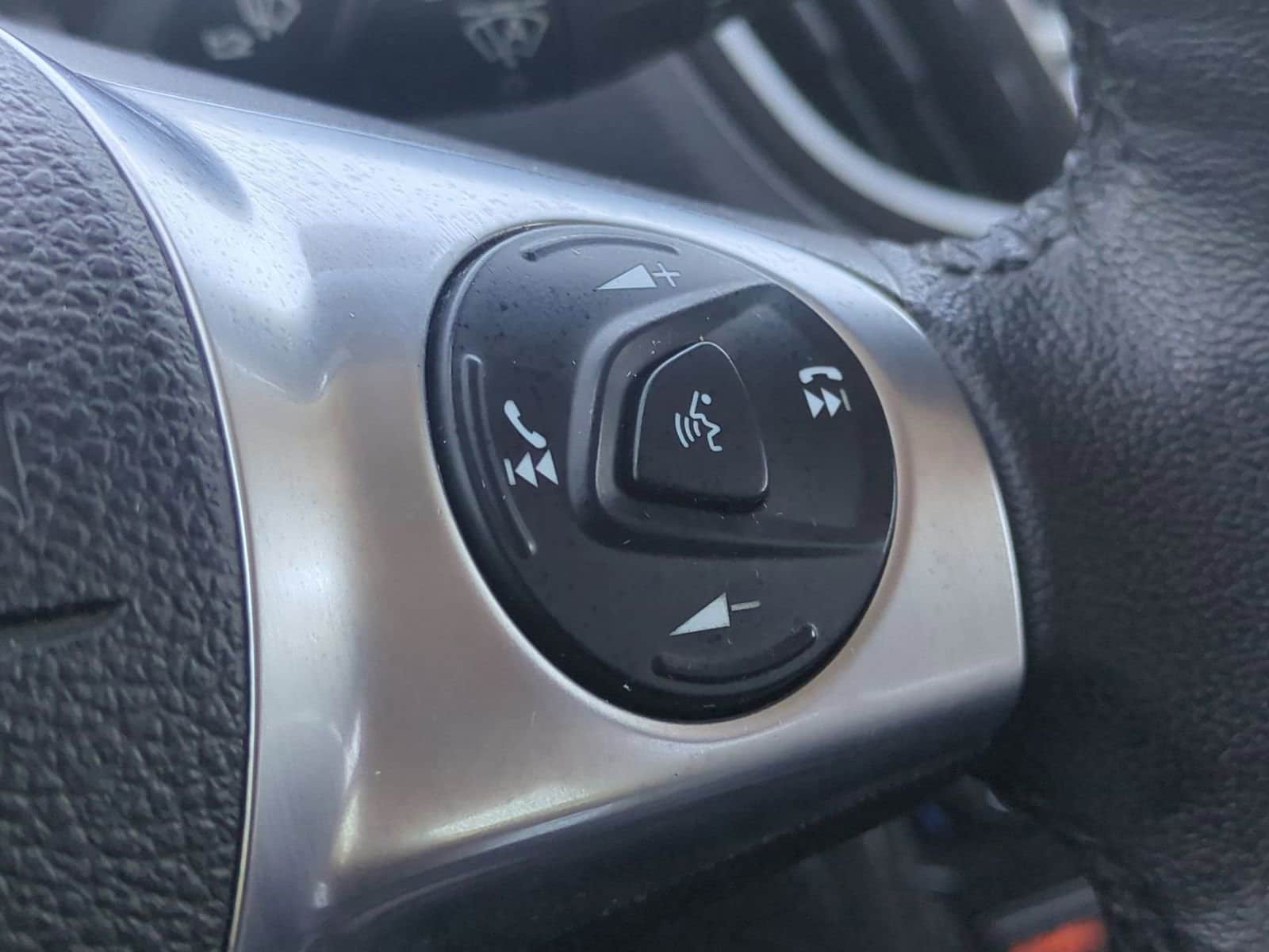 Thumbnail: 2016 Ford Escape - 24