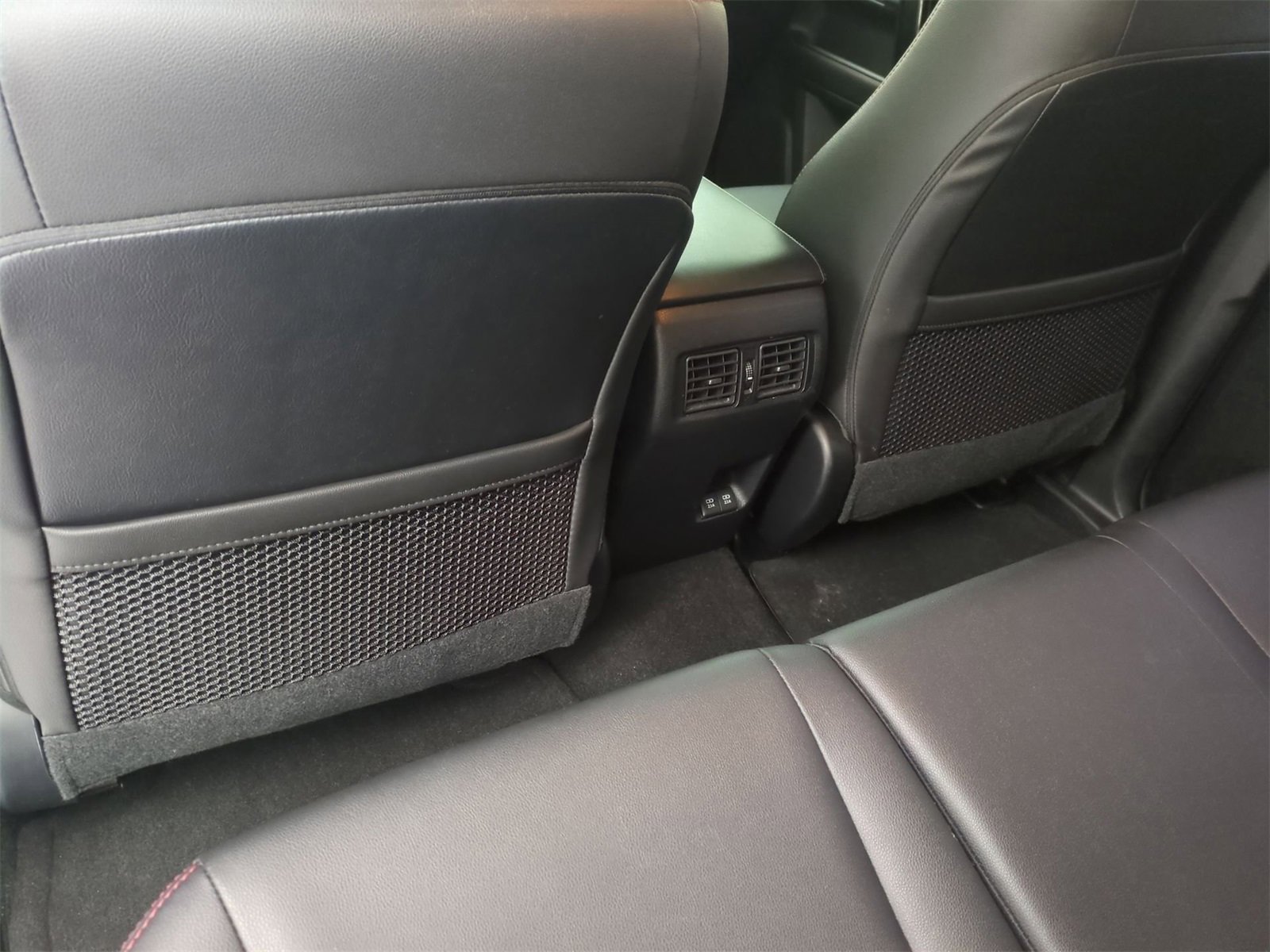 Thumbnail: 2022 Toyota 4Runner - 18