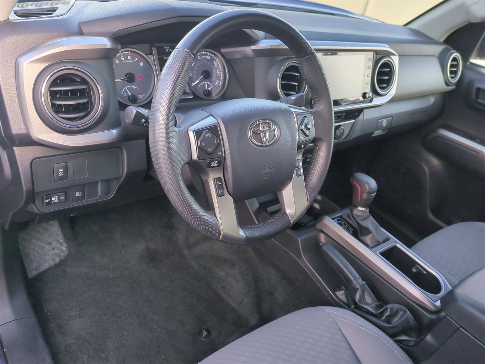 Thumbnail: 2023 Toyota Tacoma - 10