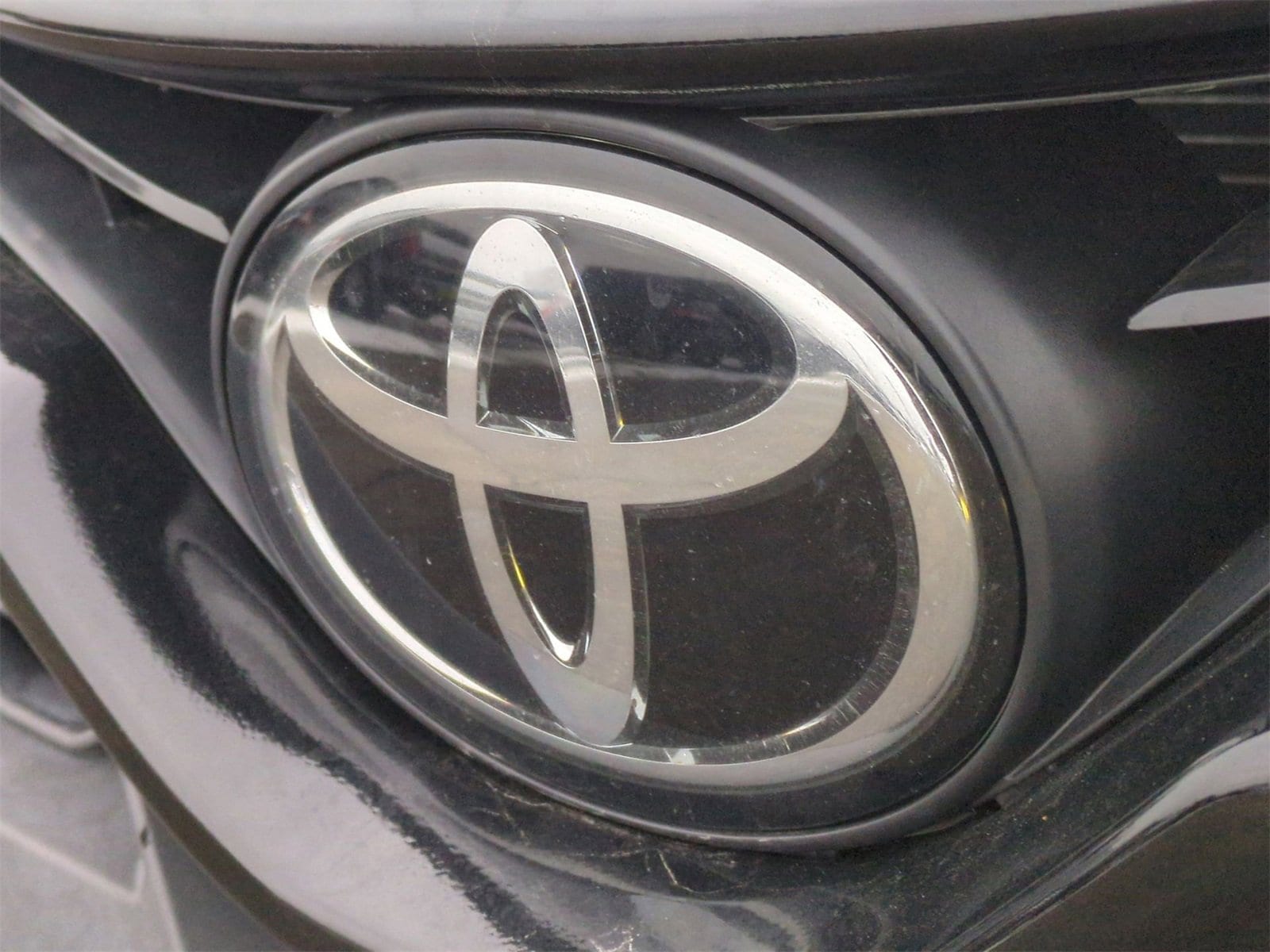 Thumbnail: 2021 Toyota Camry - 12