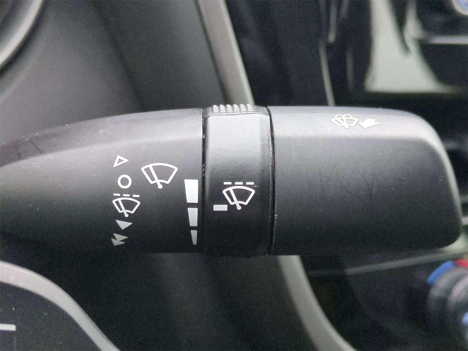 Thumbnail: 2021 Toyota Camry - 25