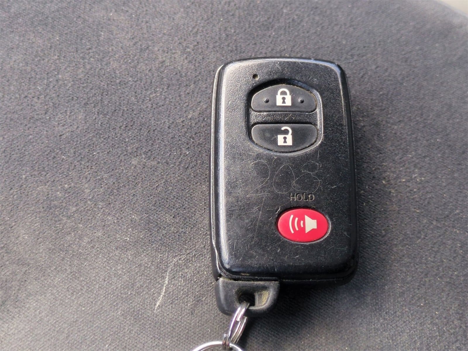 Thumbnail: 2014 Toyota Prius v - 33