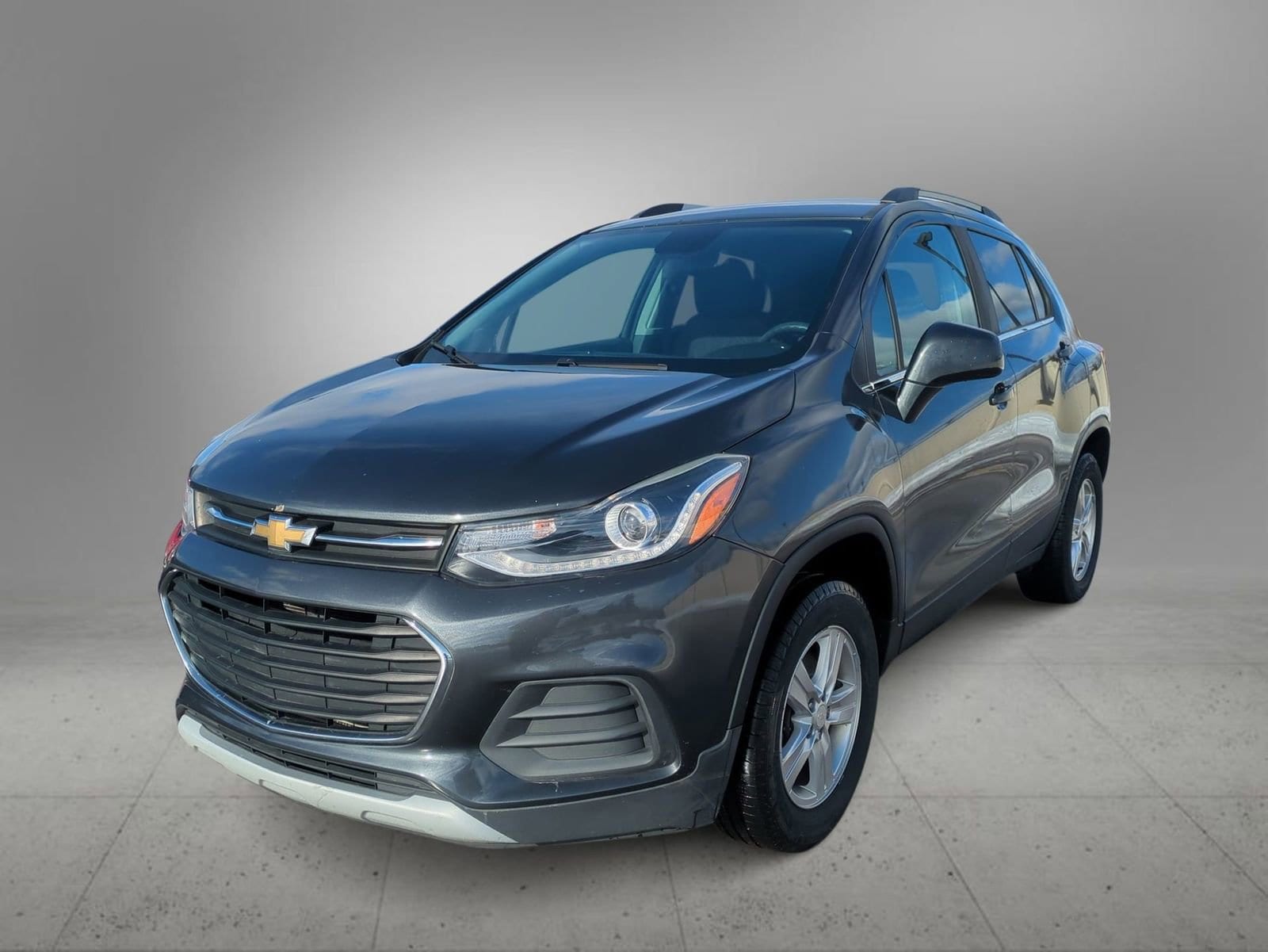 Thumbnail: 2017 Chevrolet Trax - 4