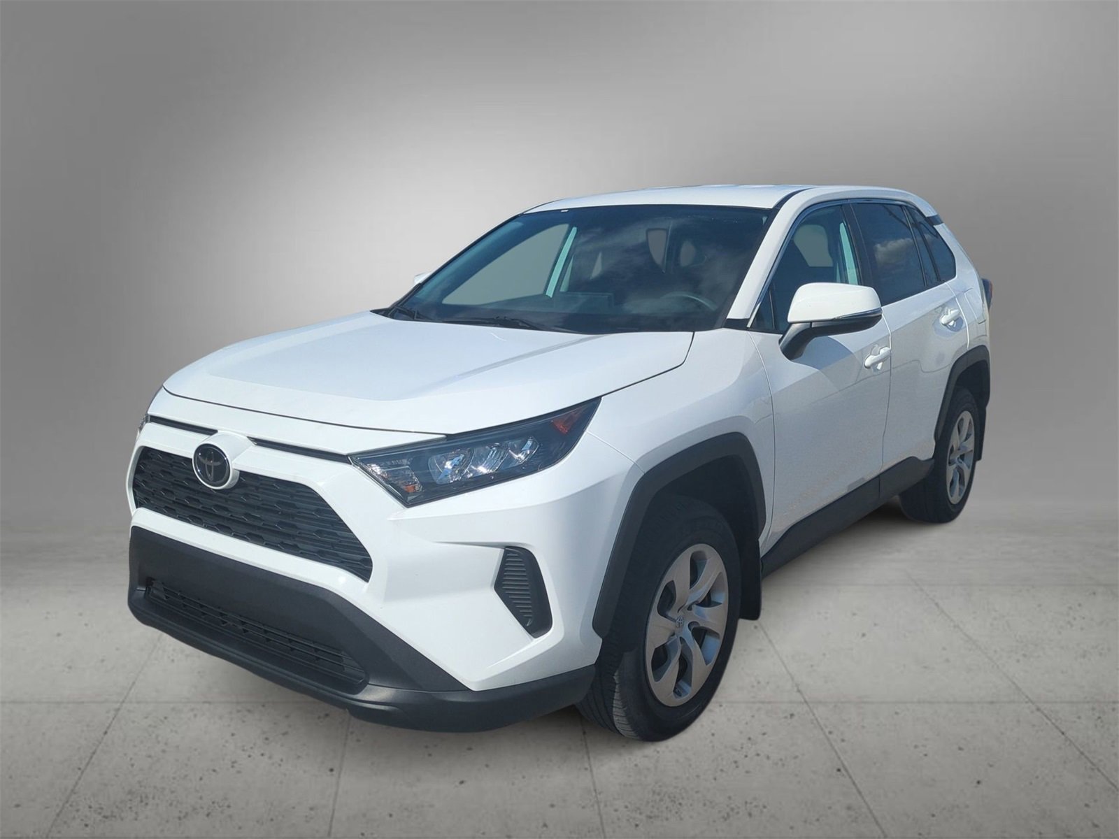 2022 Toyota RAV4 LE photo 3