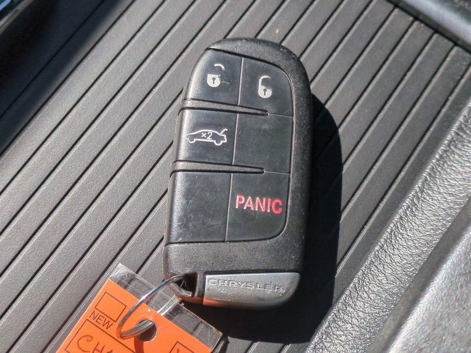 Thumbnail: 2012 Chrysler 300 - 32