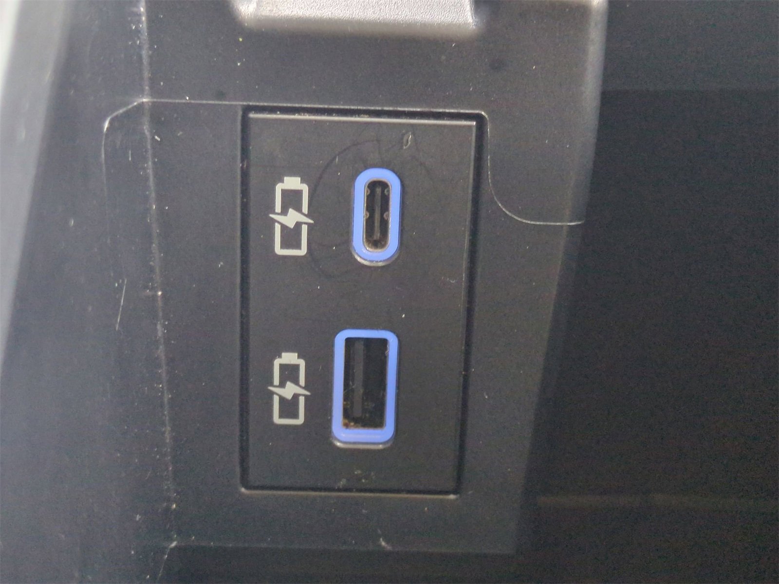 Thumbnail: 2024 Toyota Sienna - 32