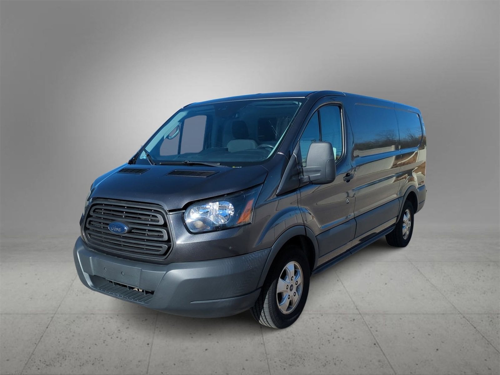 Thumbnail: 2017 Ford Transit Series - 4