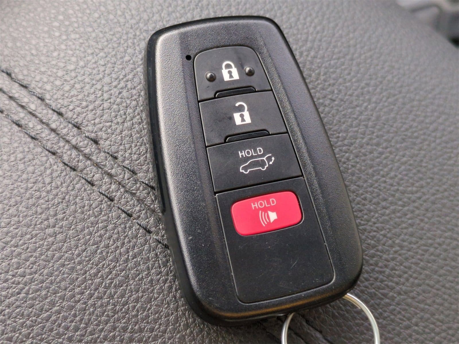 Thumbnail: 2022 Toyota RAV4 - 37