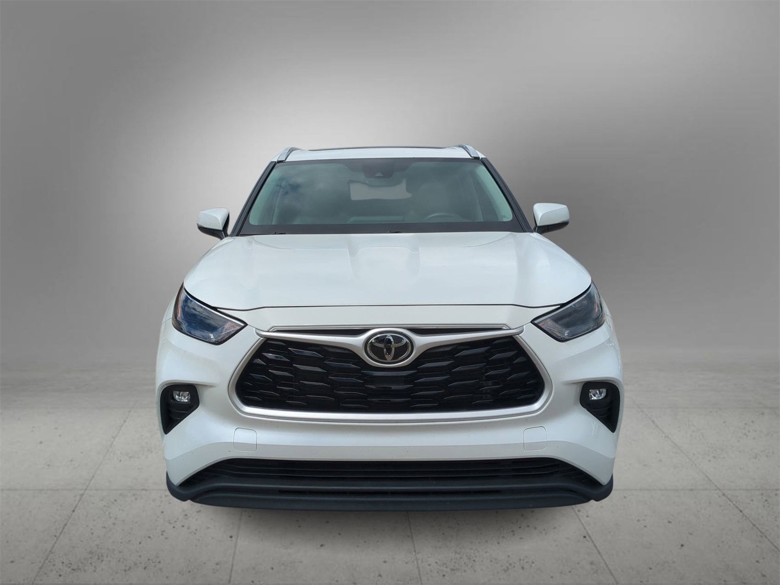 Thumbnail: 2022 Toyota Highlander - 3