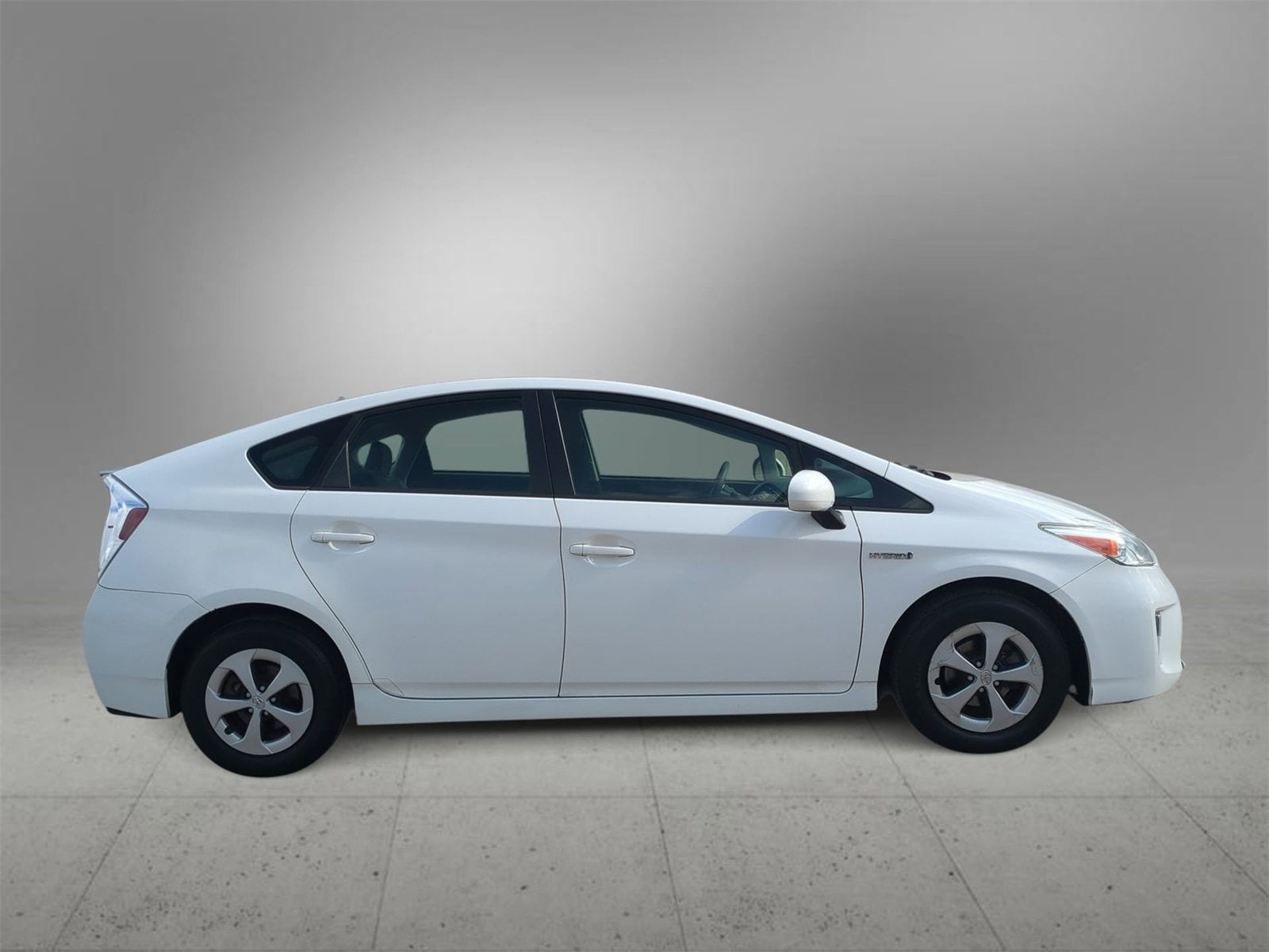 Thumbnail: 2012 Toyota Prius - 9