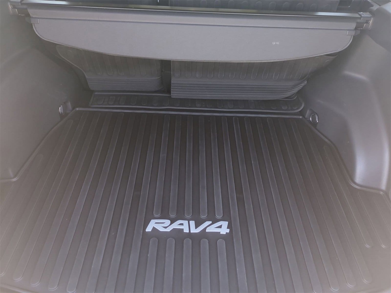 Thumbnail: 2023 Toyota RAV4 - 35