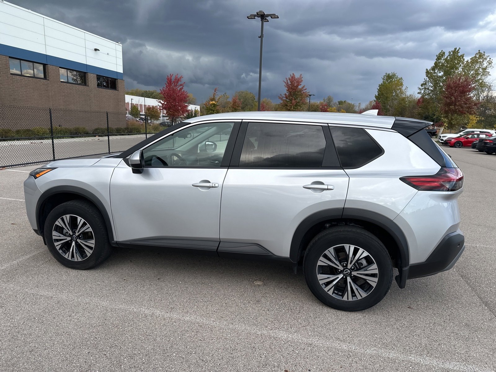 Thumbnail: 2023 Nissan Rogue - 8