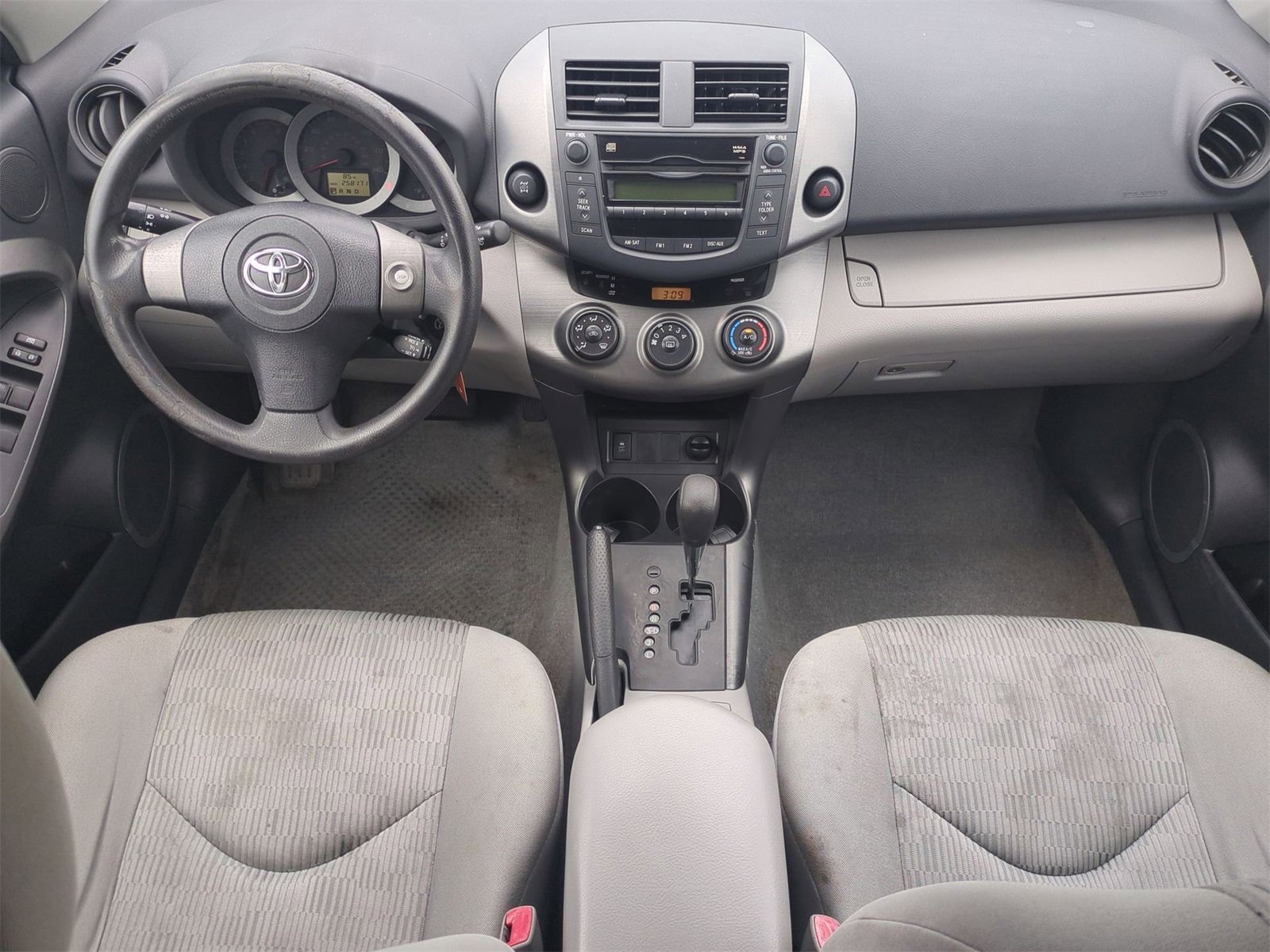 Thumbnail: 2011 Toyota RAV4 - 15