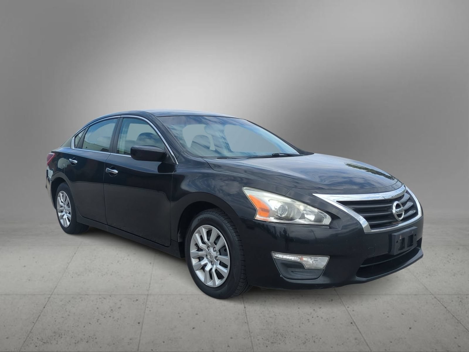 Used 2013 Nissan Altima Sedan S with VIN 1N4AL3AP6DC182290 for sale in Farmington Hills, MI
