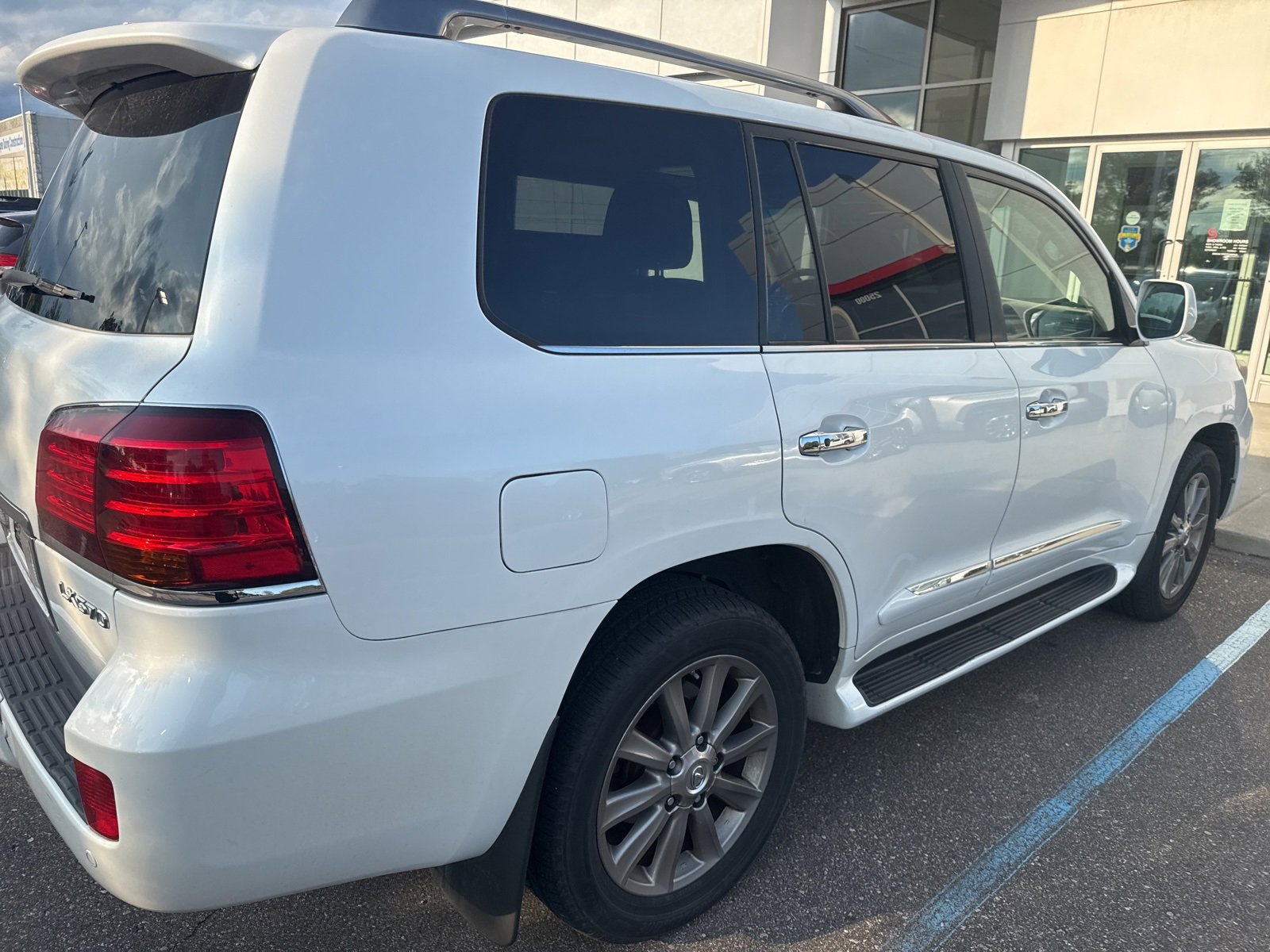 Thumbnail: 2011 Lexus LX - 3