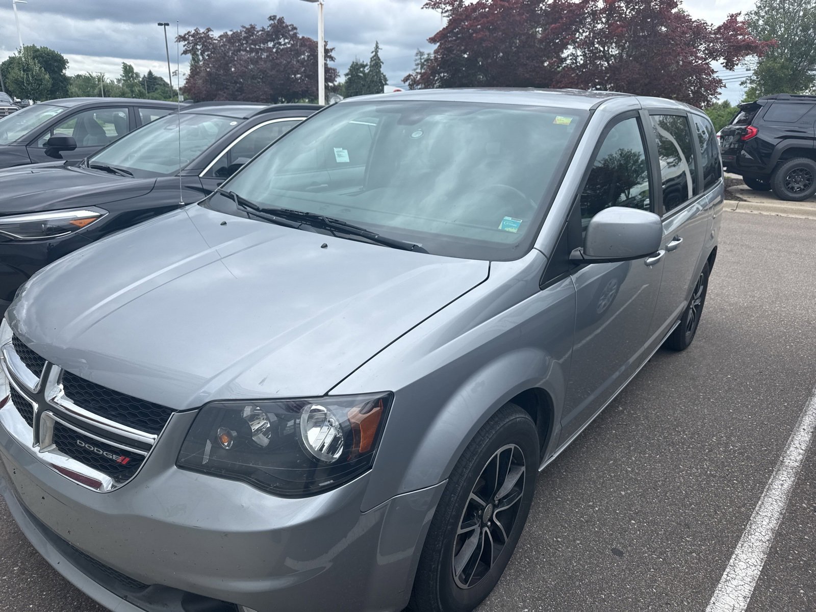 Thumbnail: 2019 Dodge Grand Caravan - 1