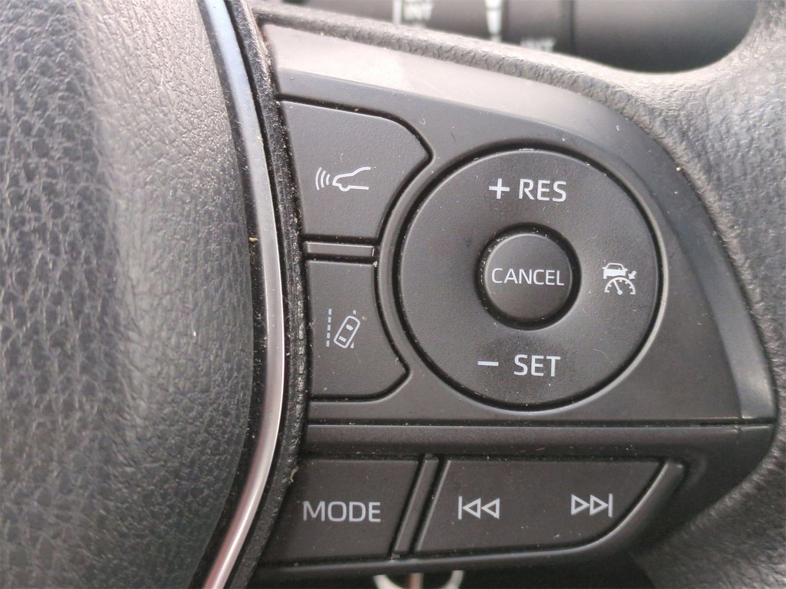 2018 Toyota Camry L 24