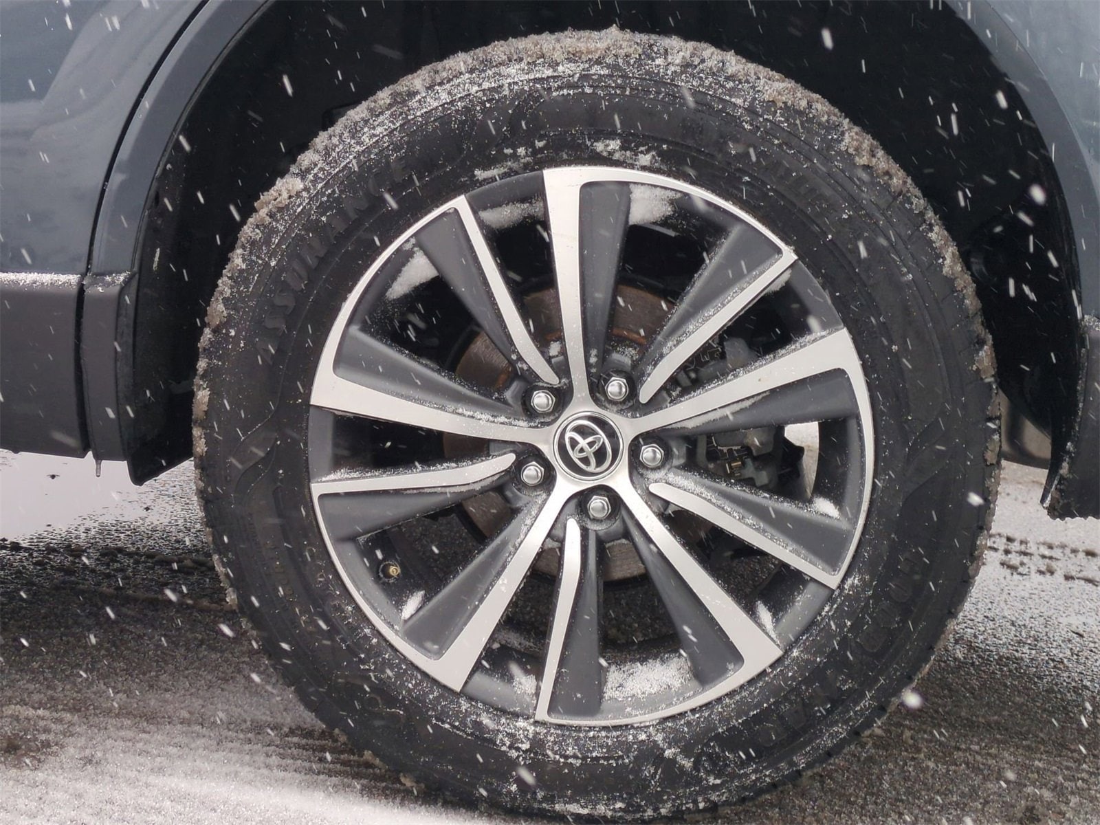 Thumbnail: 2021 Toyota Venza - 14