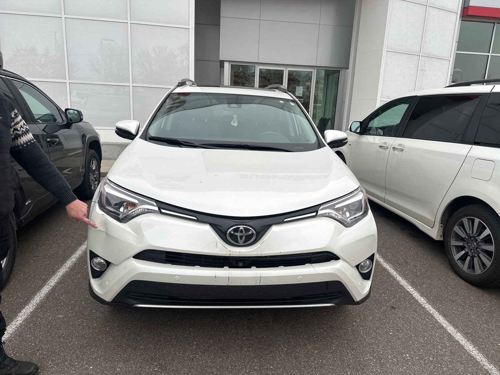 Thumbnail: 2017 Toyota RAV4 - 2