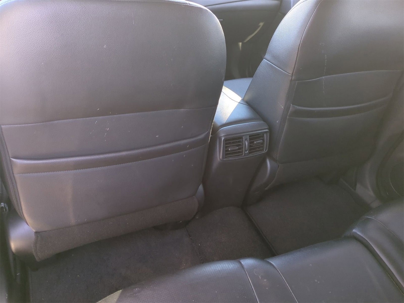 Thumbnail: 2019 Nissan Rogue - 18