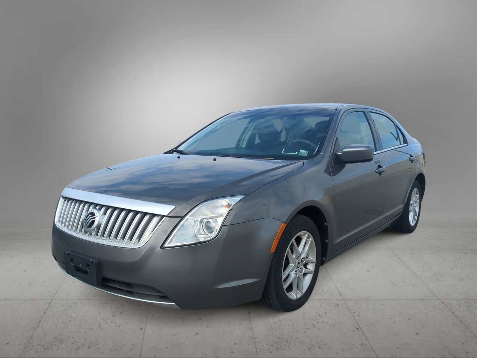 Thumbnail: 2010 Mercury Milan - 4