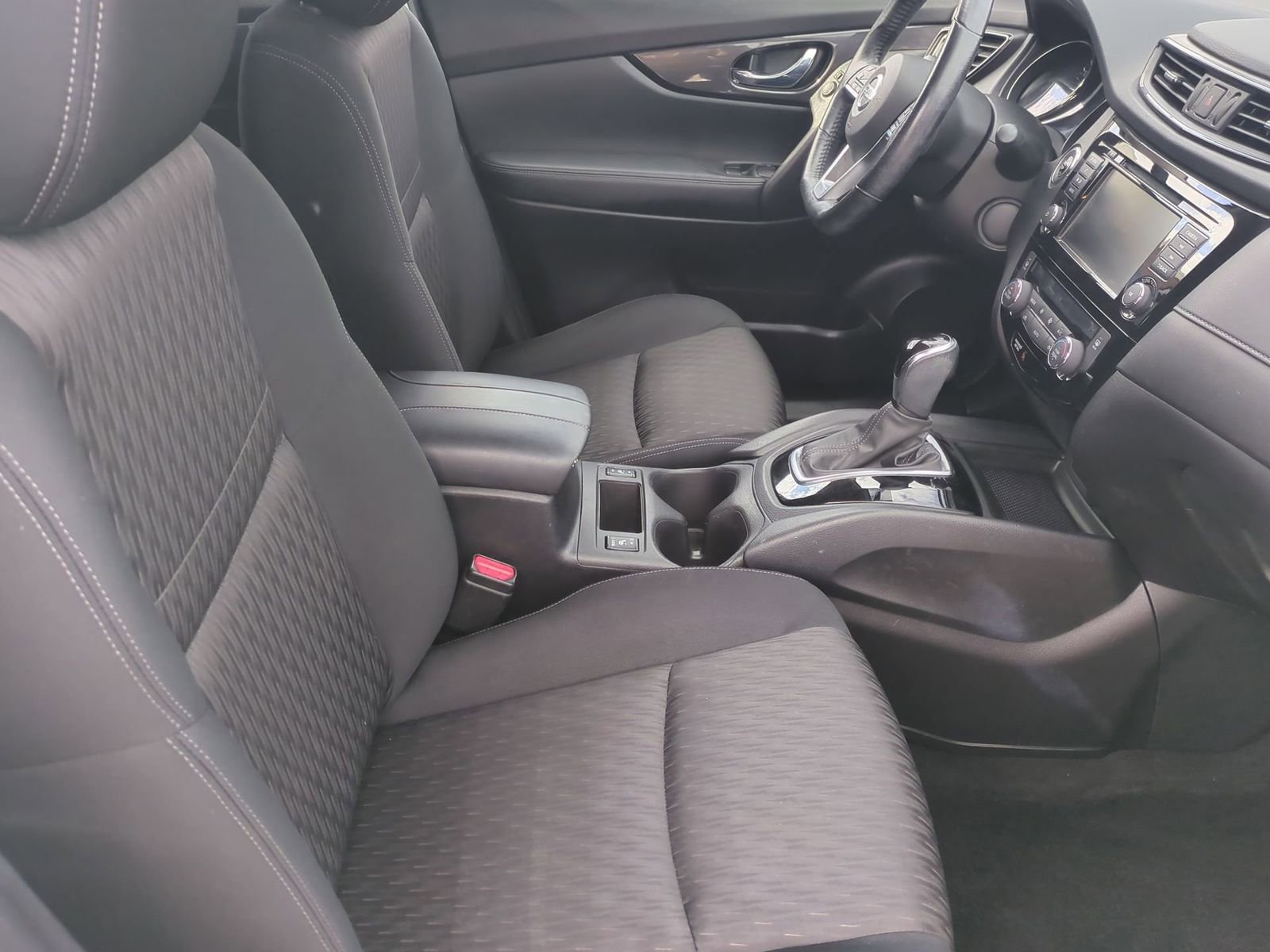 Thumbnail: 2018 Nissan Rogue - 21