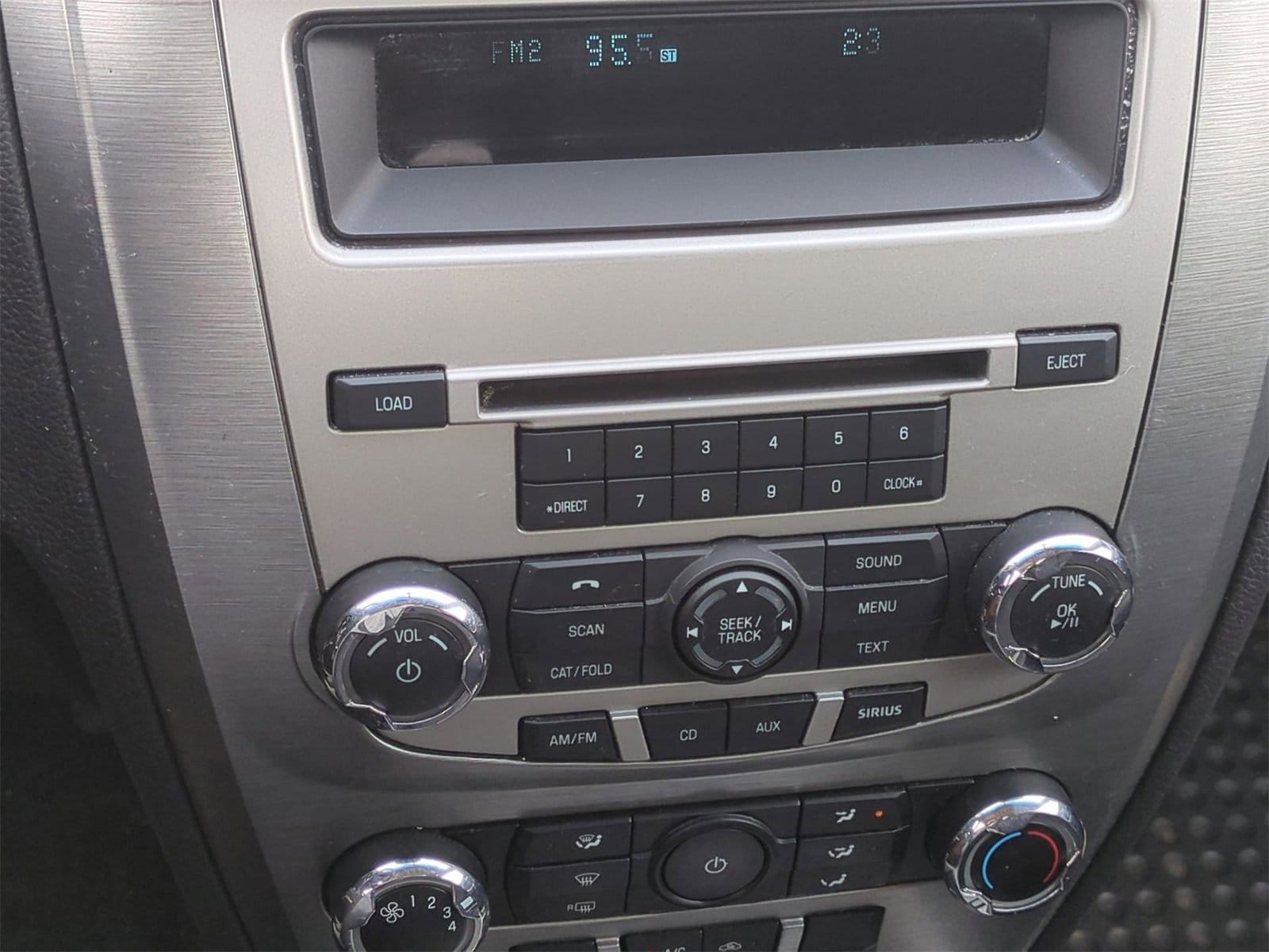 Thumbnail: 2012 Ford Fusion - 27