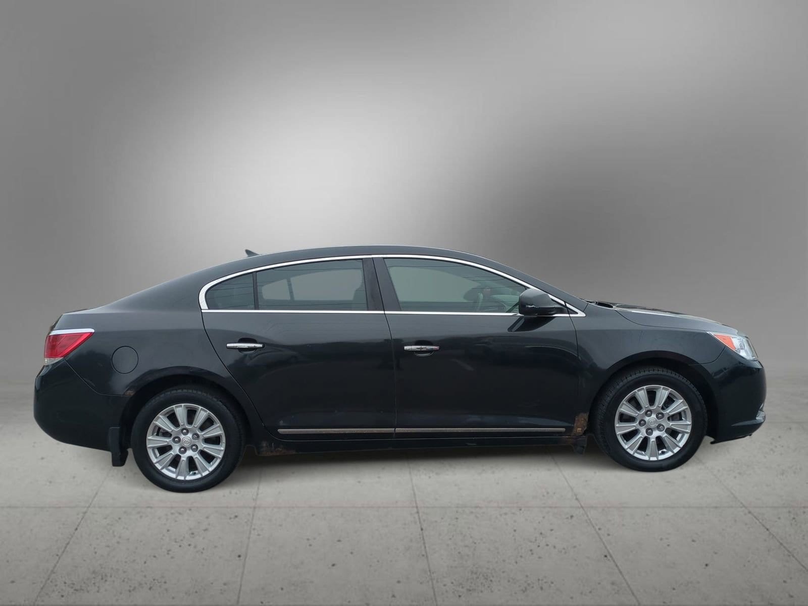 Thumbnail: 2010 Buick LaCrosse - 9