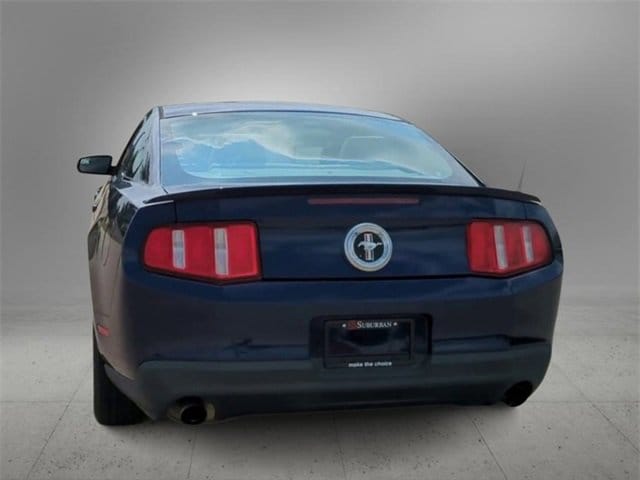 2011 Ford Mustang Base 7