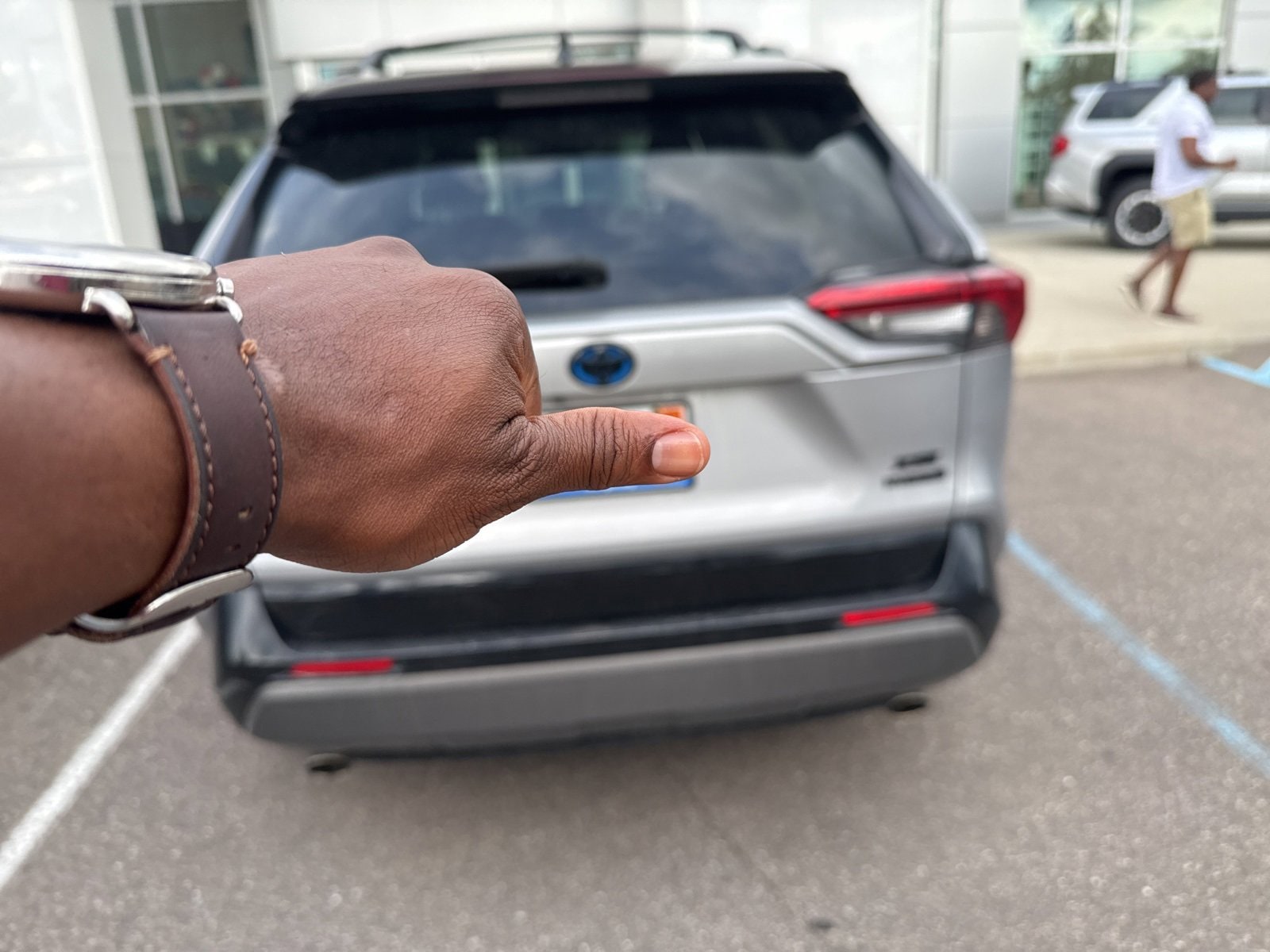 Thumbnail: 2021 Toyota RAV4 - 7