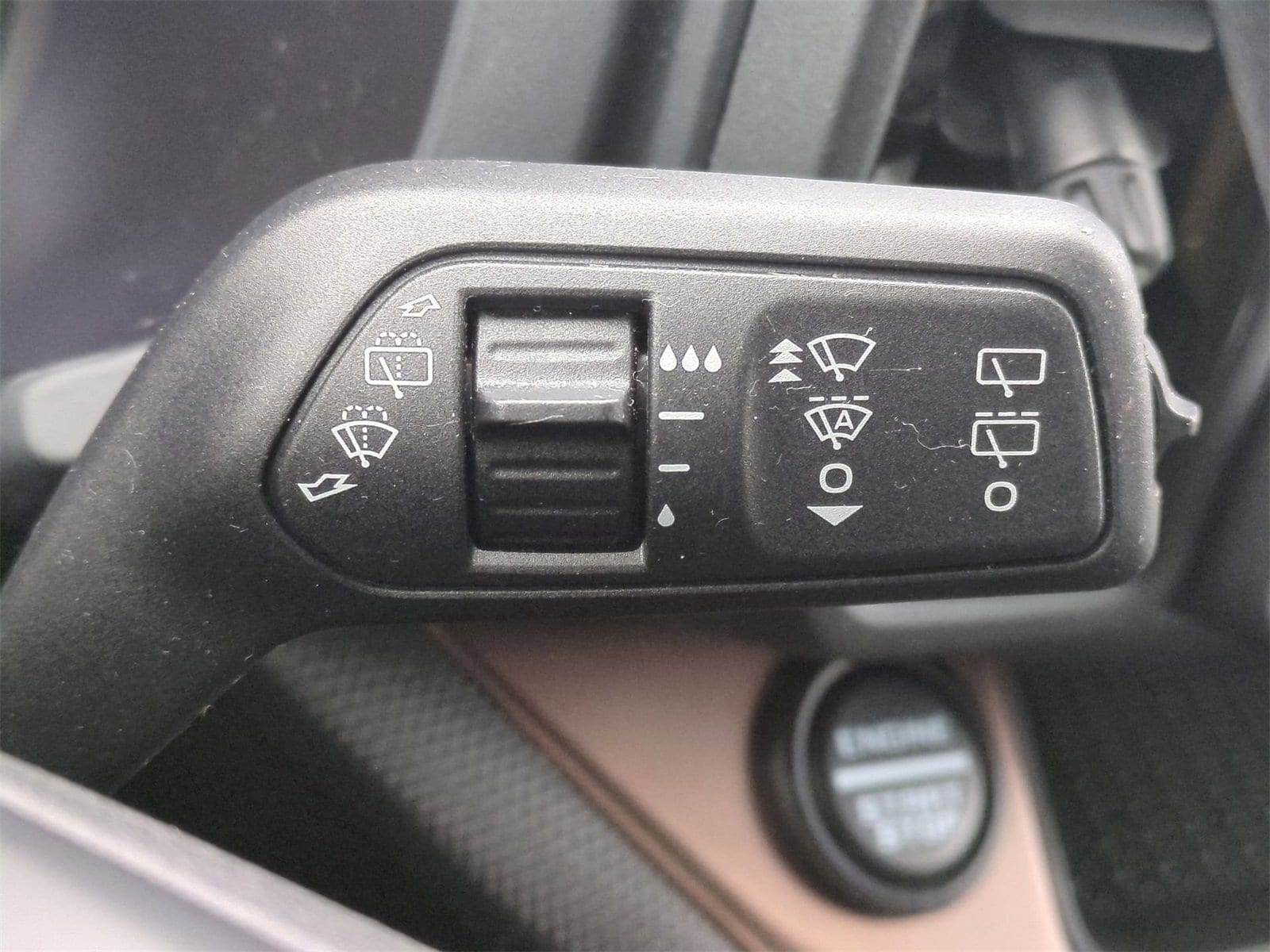 Thumbnail: 2023 Ford Bronco Sport - 25