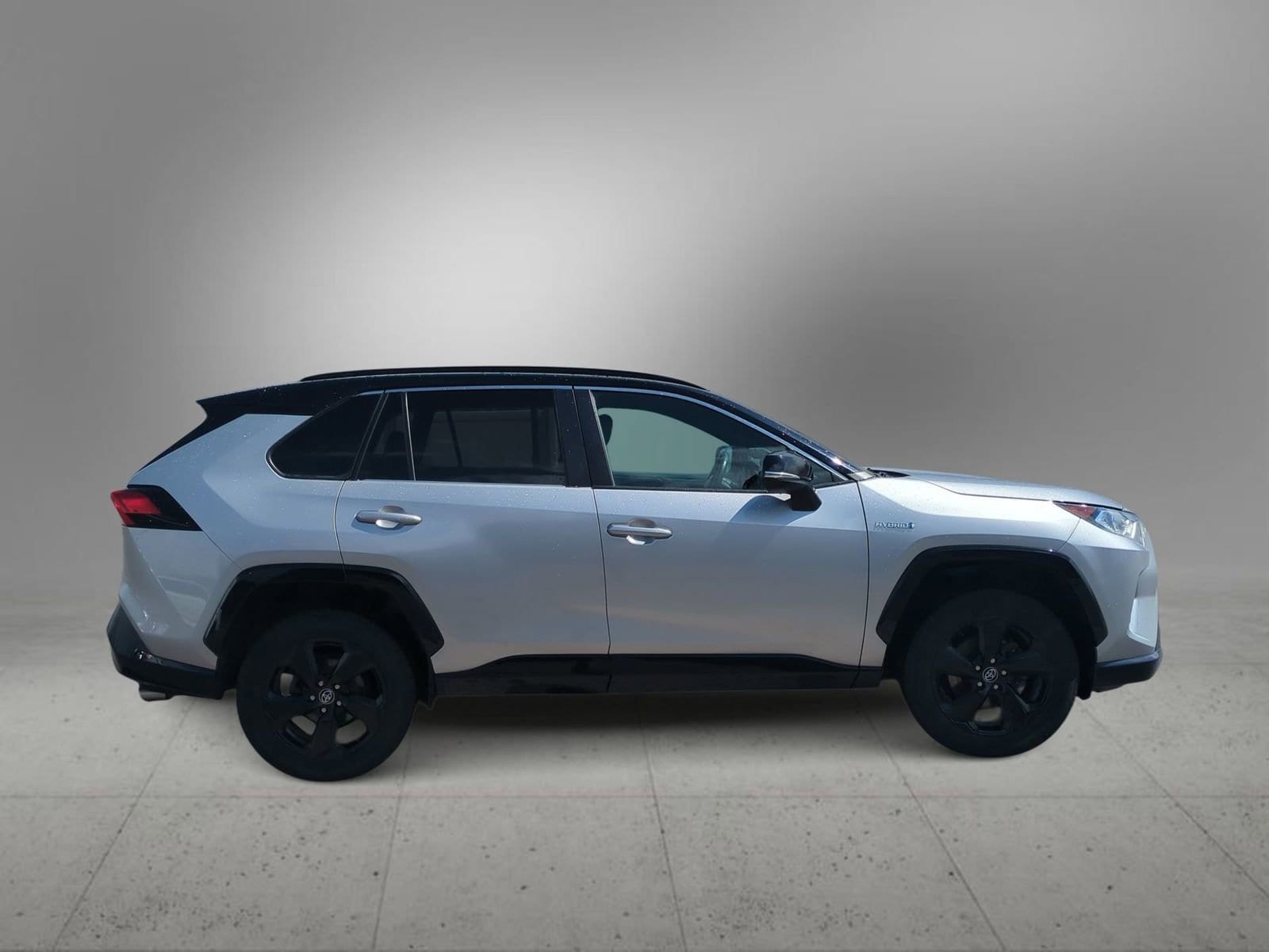 Thumbnail: 2020 Toyota RAV4 - 9