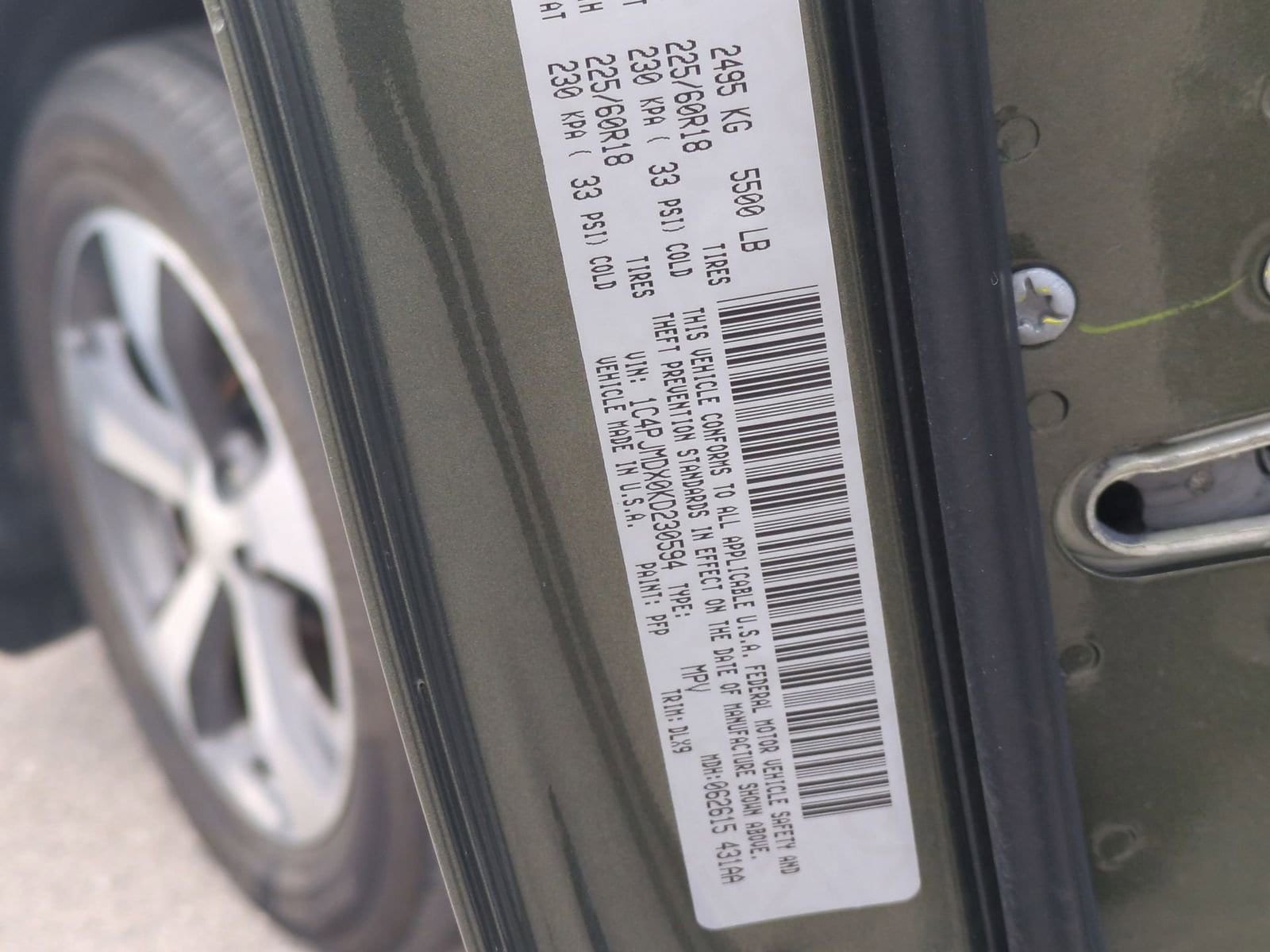 Thumbnail: 2019 Jeep Cherokee - 34